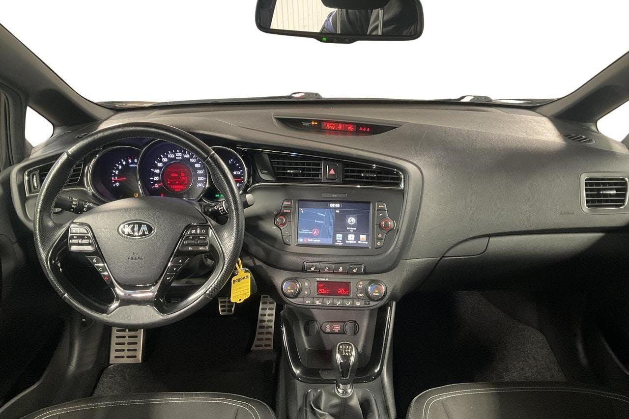 KIA Cee'd 1.6 CRDi SW (136hk) - 15 270 mil - Manuell - svart - 2017