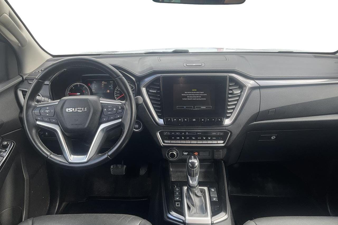Isuzu D-MAX 1.9 DDI 4WD (163hk) - 8 282 mil - Automat - vit - 2020