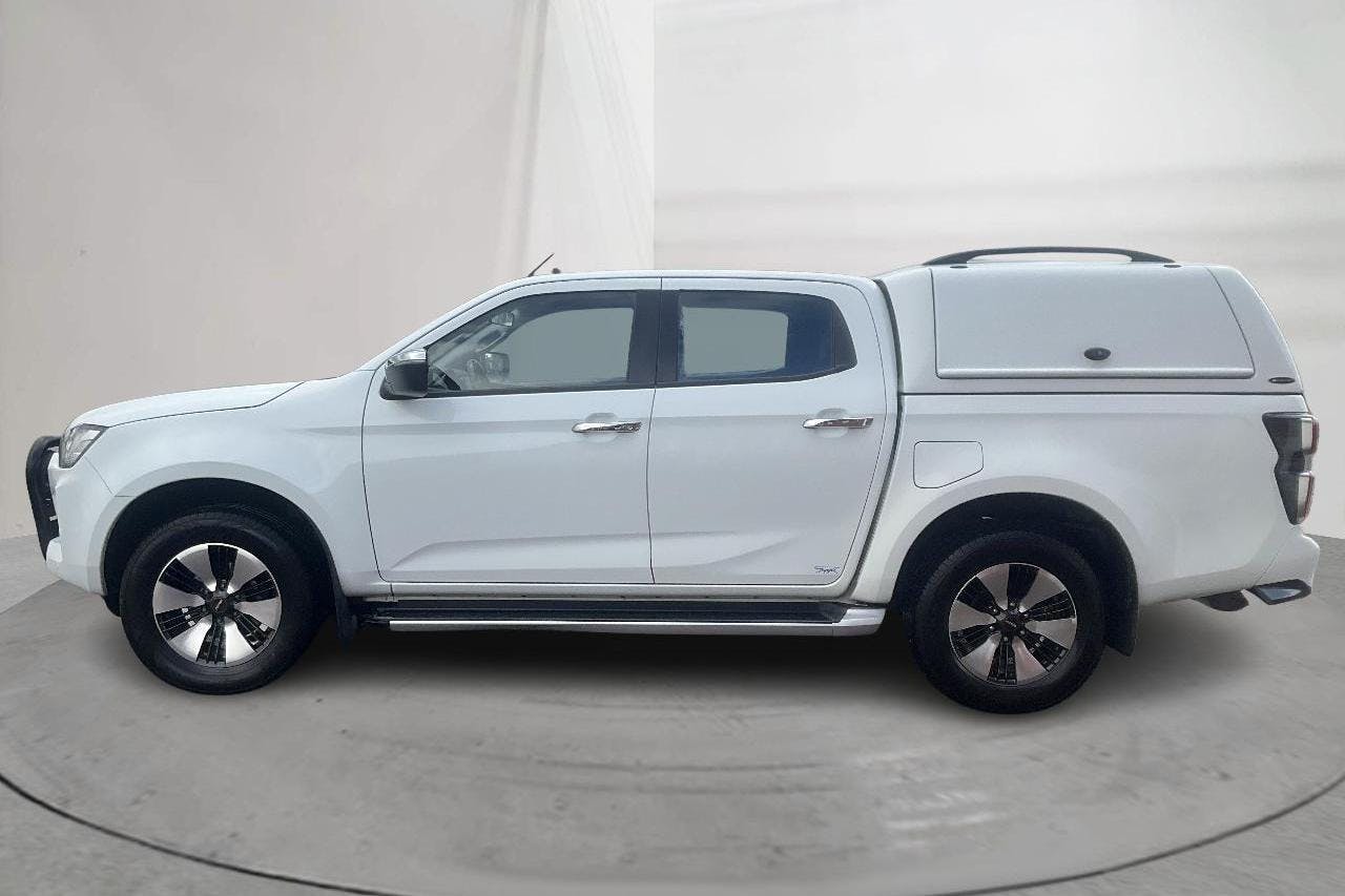 Isuzu D-MAX 1.9 DDI 4WD (163hk) - 8 282 mil - Automat - vit - 2020