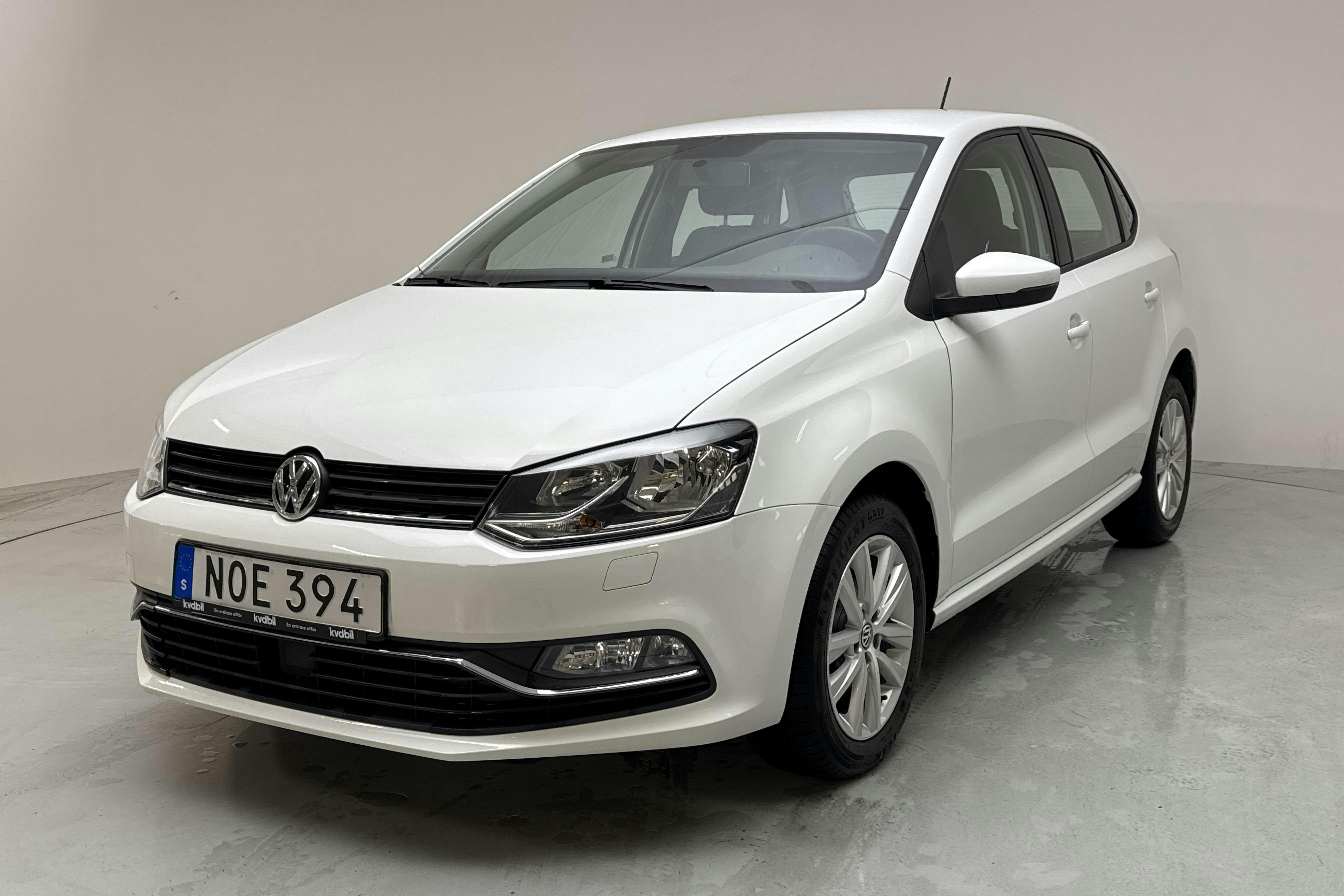 VW Polo 1.2 TSI 5dr (90hk) - 7 998 mil - Manuell - vit - 2016