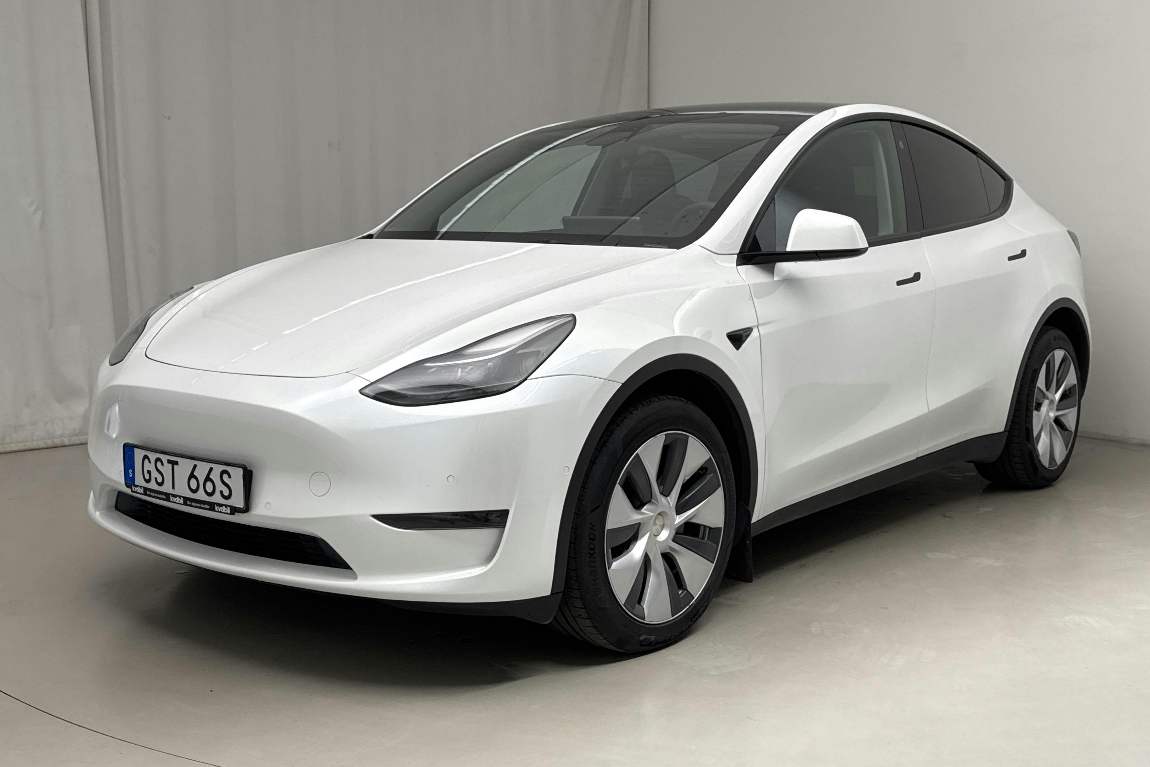 Tesla Model Y Long Range Dual Motor AWD - 10 642 mil - Automat - vit - 2021