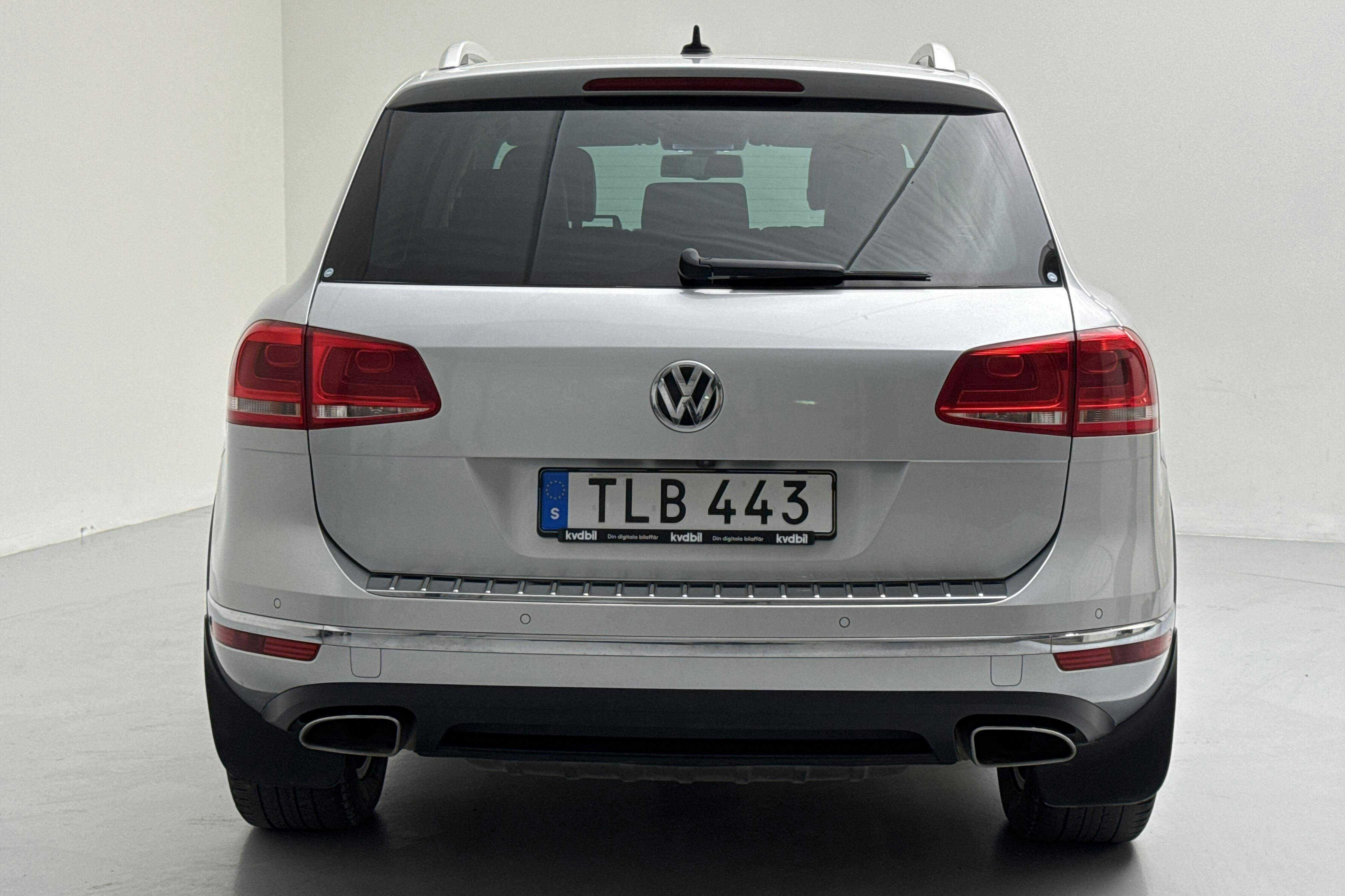 VW Touareg 3.0 TDI BlueMotion Technology (204hk) - 12 350 mil - Automat - silver - 2016