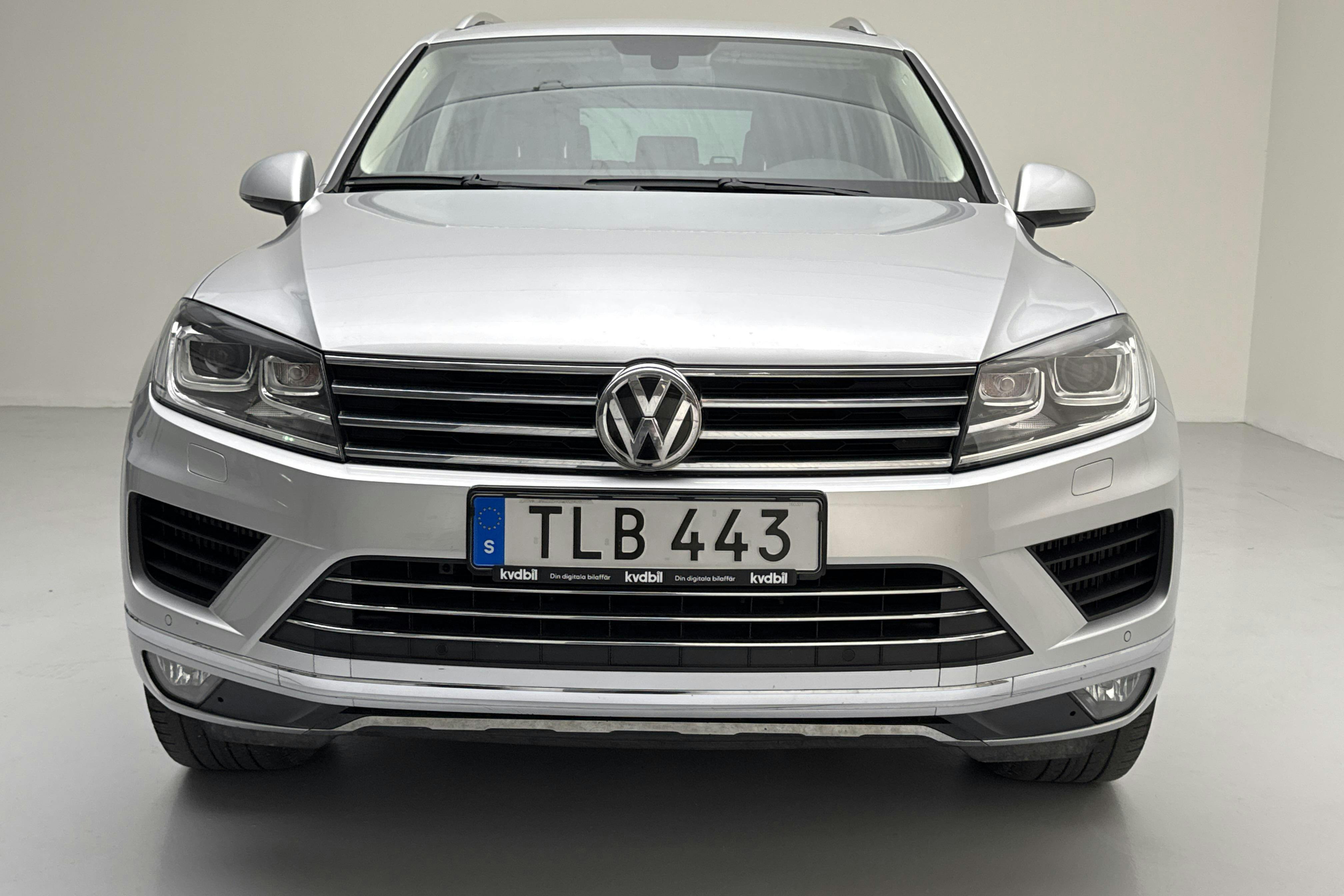VW Touareg 3.0 TDI BlueMotion Technology (204hk) - 12 350 mil - Automat - silver - 2016