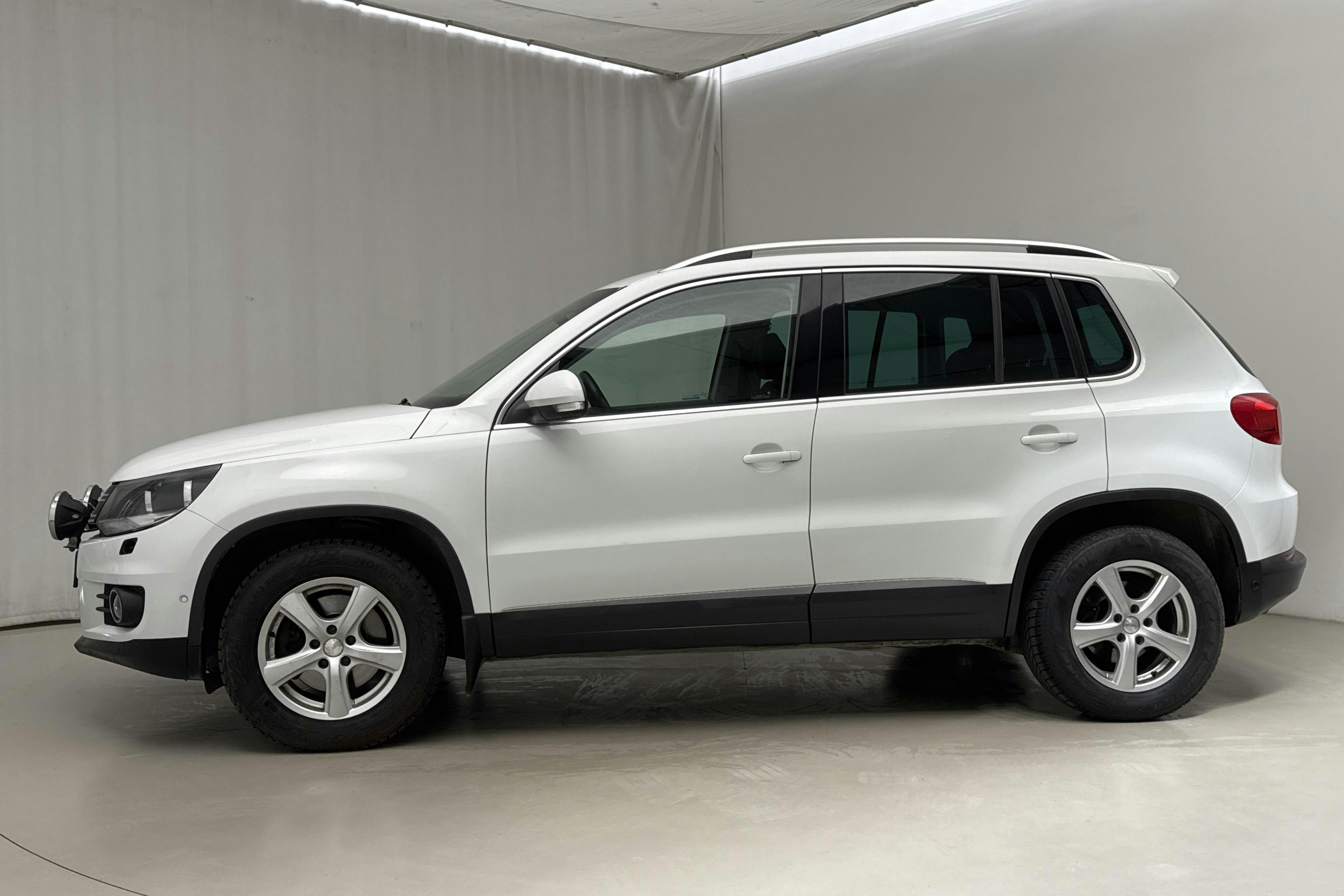 VW Tiguan 1.4 TSI 4MOTION (160hk) - 25 074 mil - Manuell - vit - 2015