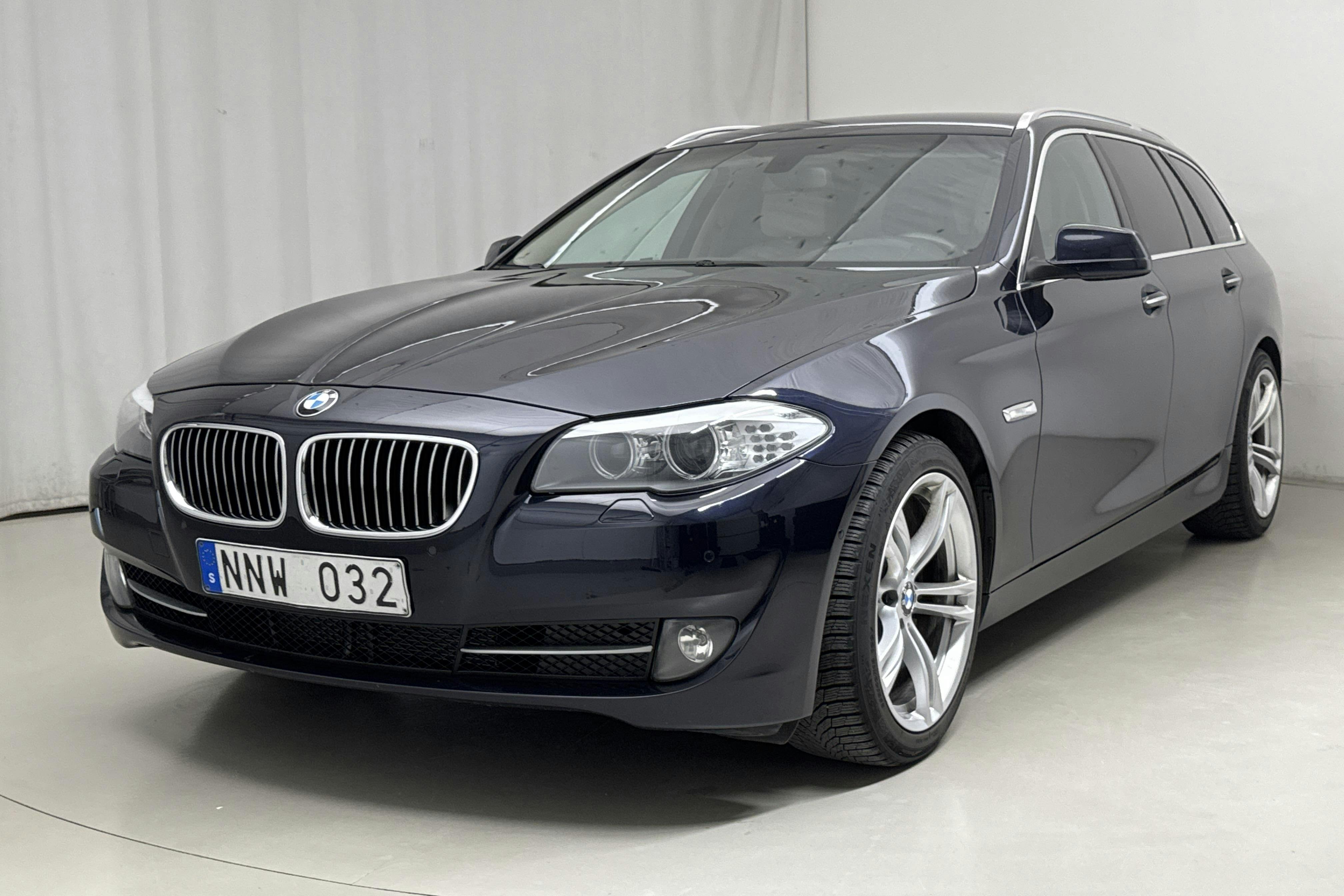 BMW 520d Touring, F11 (184hk) - 19 488 mil - Automat - blå - 2013