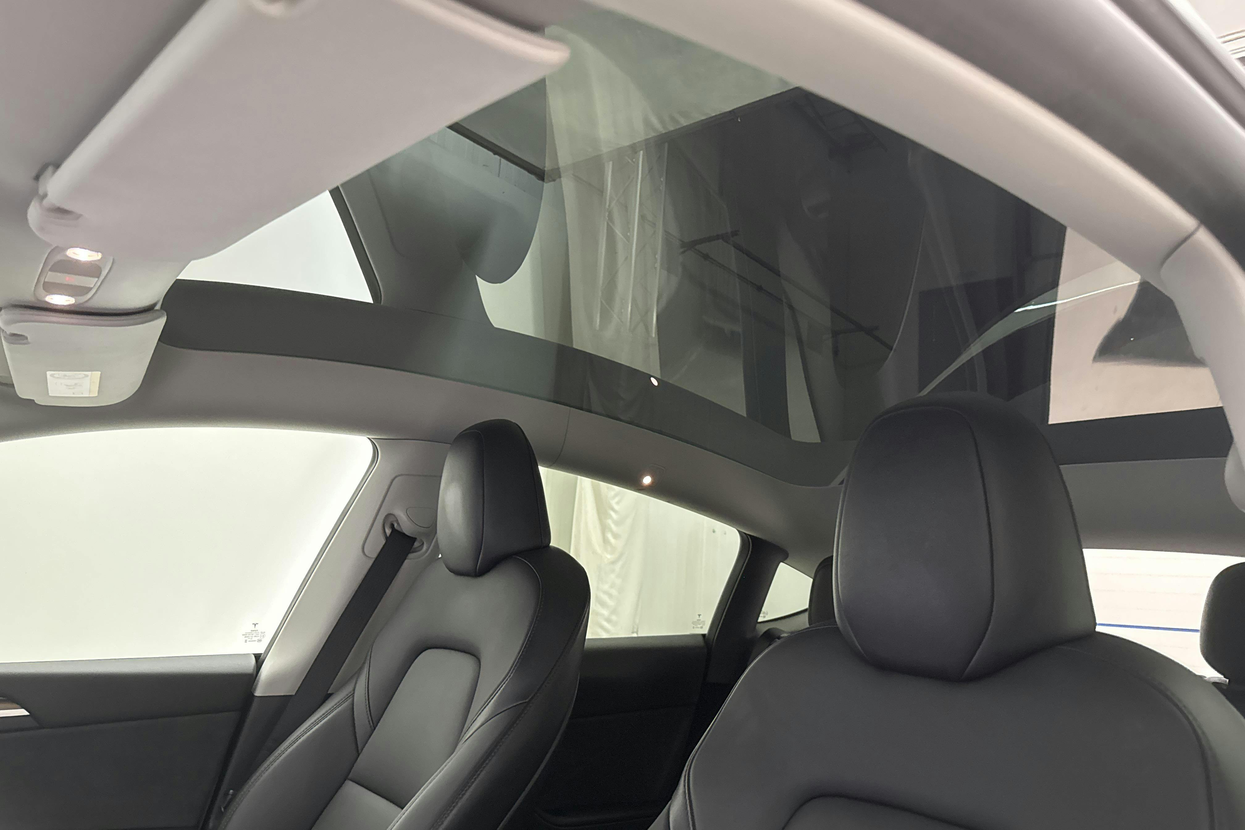 Tesla Model Y Performance Dual Motor AWD - 11 427 mil - Automat - vit - 2022