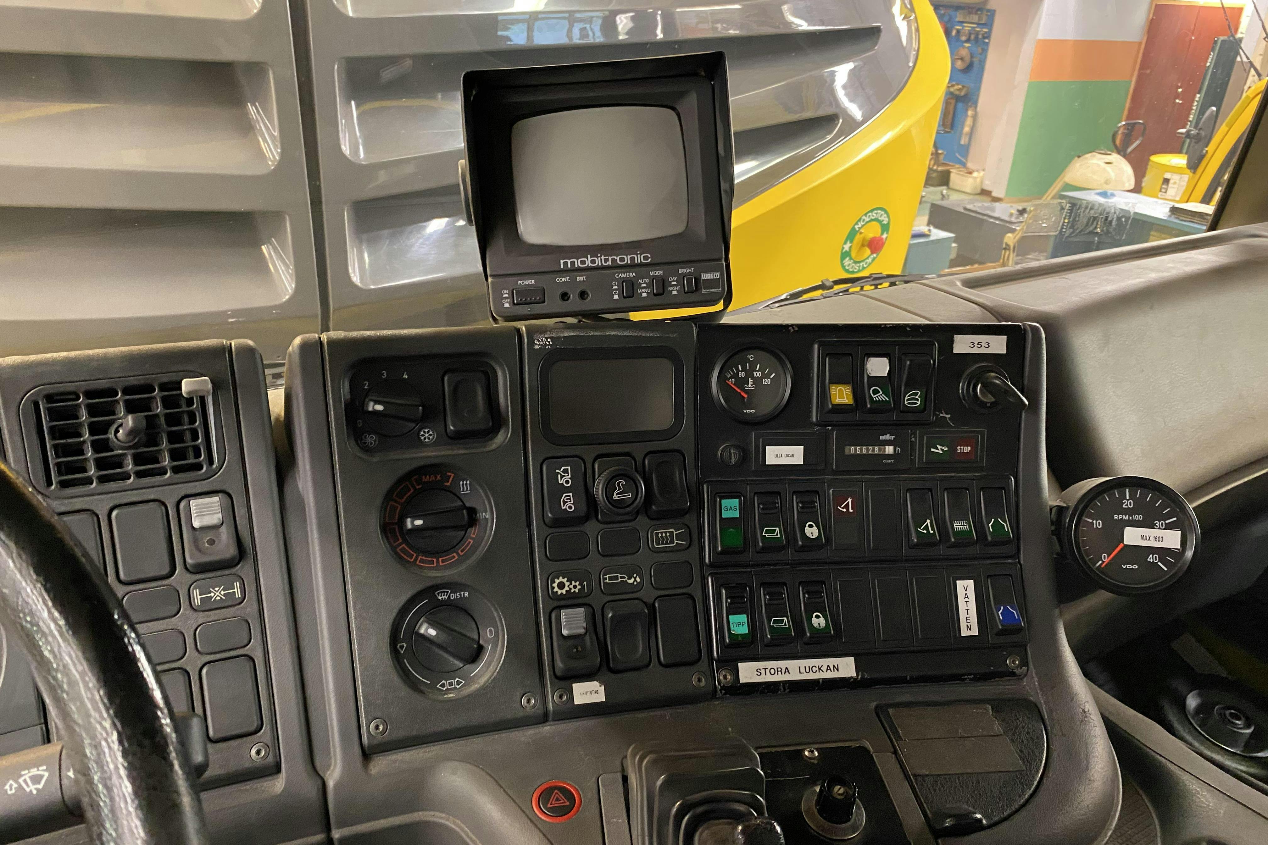 Scania P94 - 67 197 km - Automat - 1999