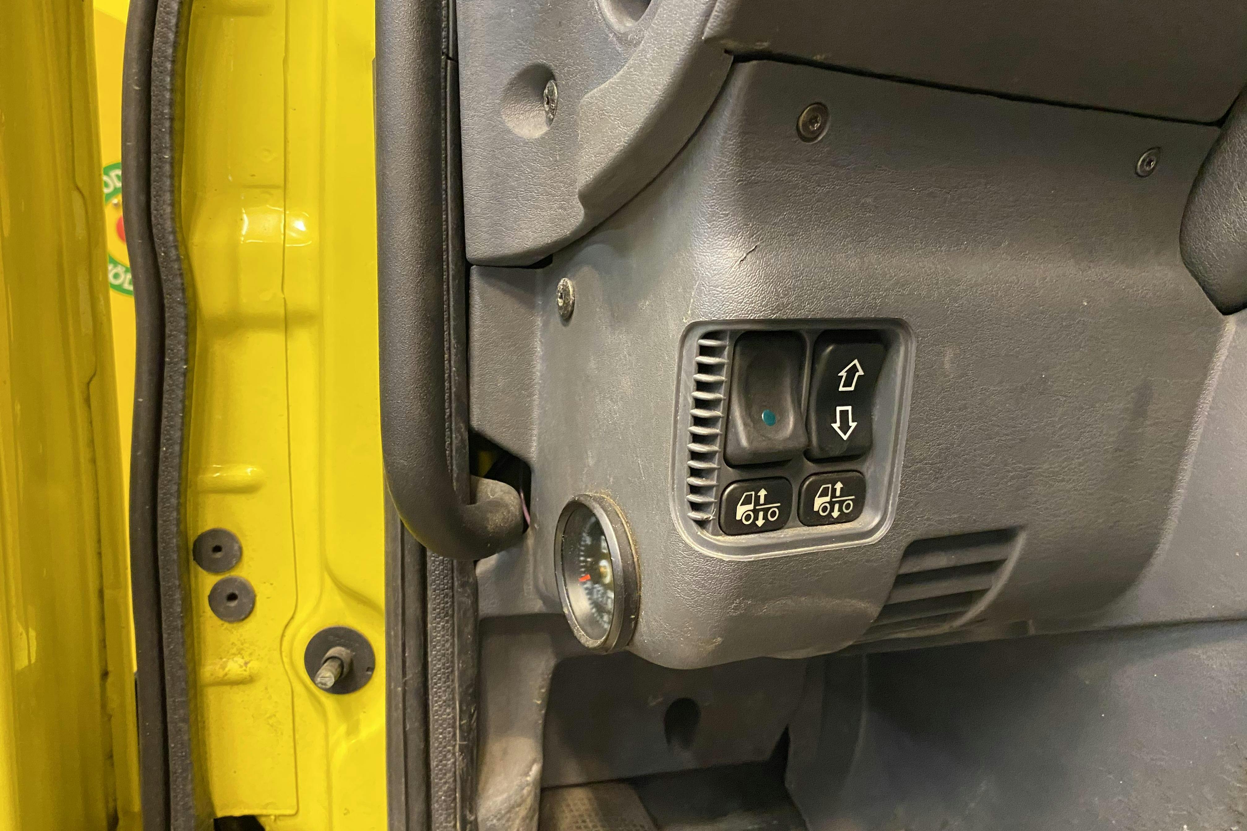 Scania P94 - 67 197 km - Automat - 1999