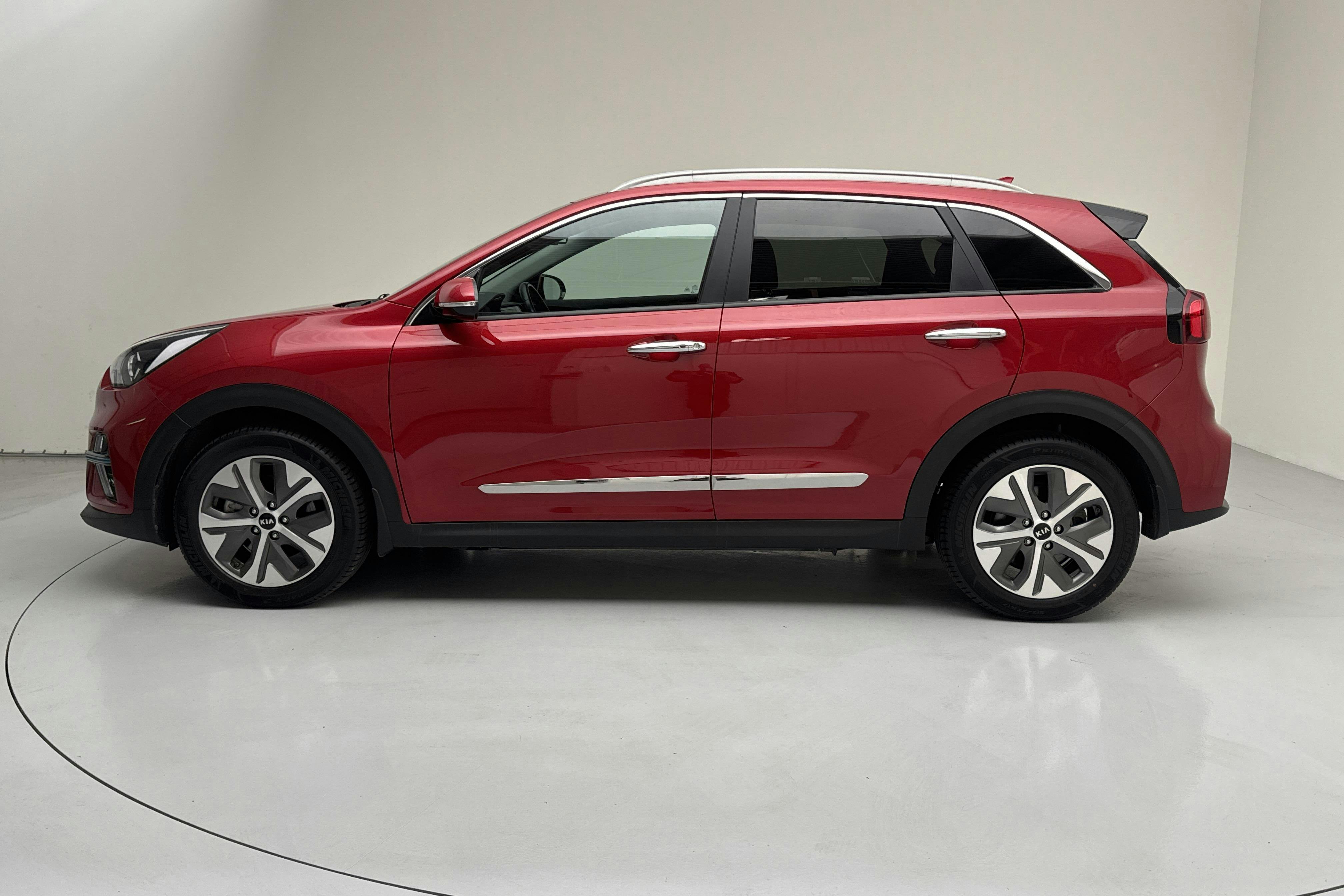 KIA e-Niro 64 kWh (204hk) - 5 966 mil - Automat - röd - 2021