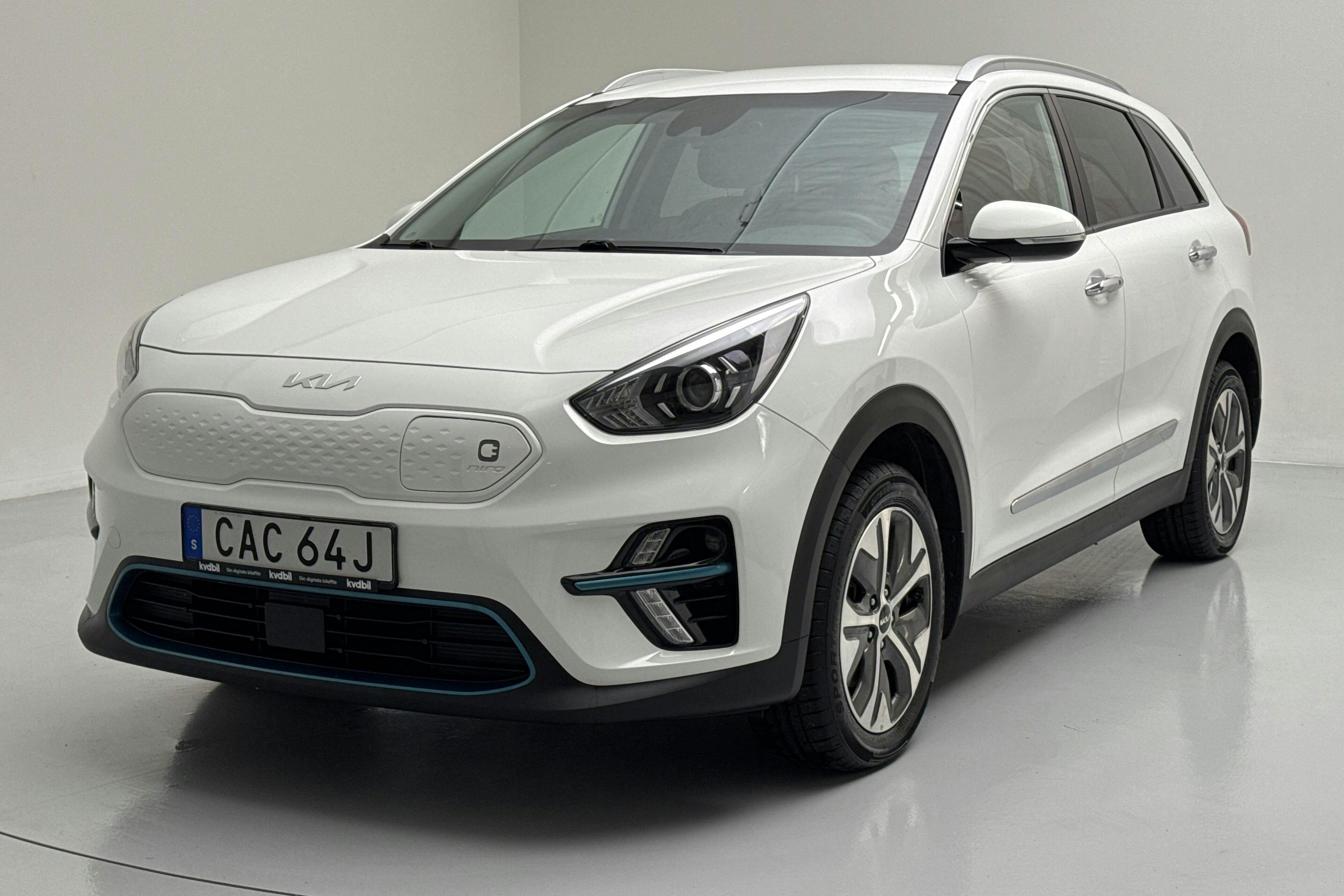 KIA e-Niro 64 kWh (204hk) - 8 999 mil - Automat - vit - 2022