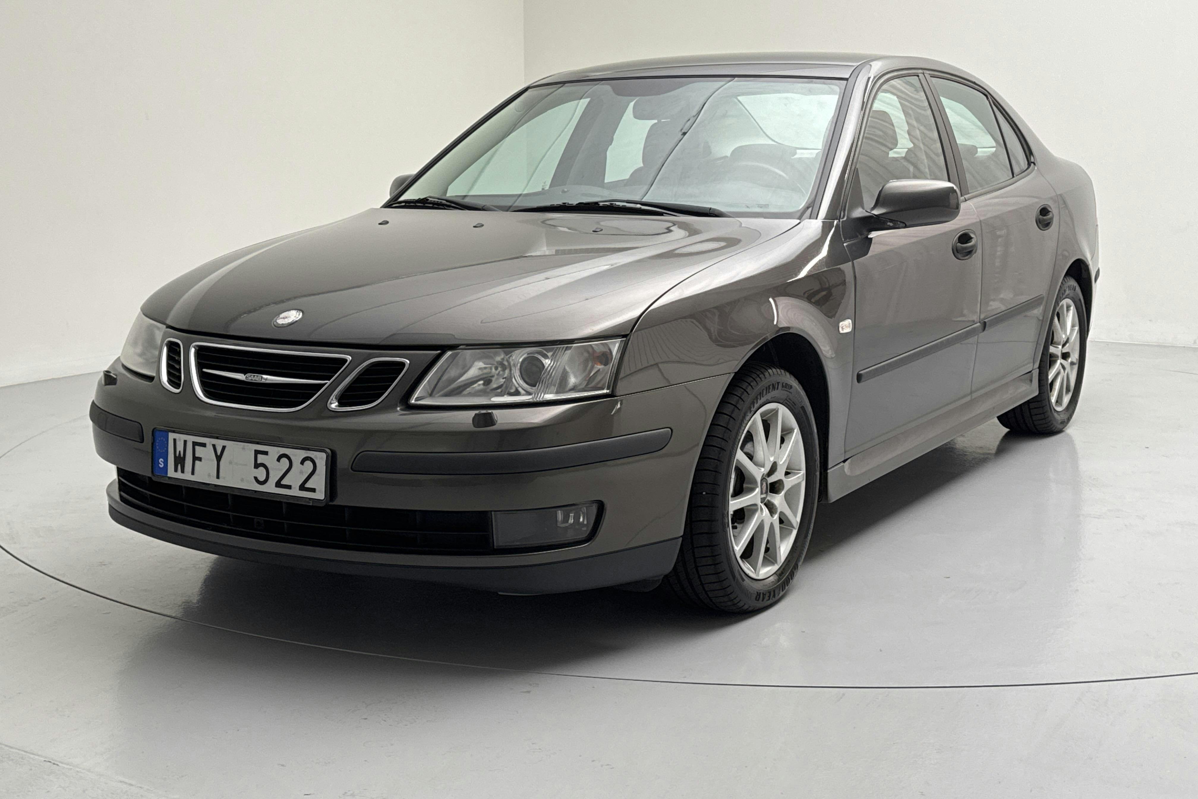 Saab 9-3 2.0t SportSedan (175hk) - 14 010 mil - Manuell - brun - 2005