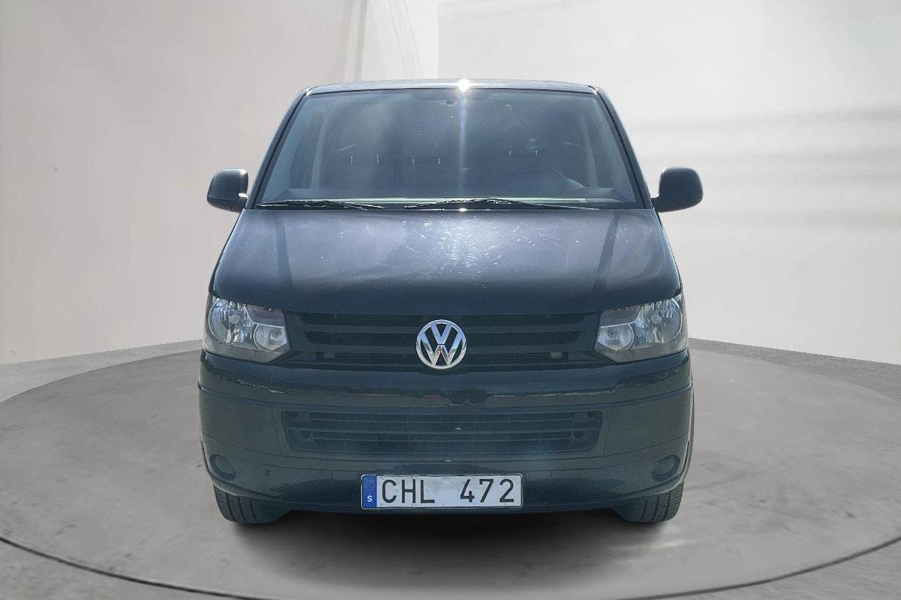 VW Transporter T5 2.0 TDI (102hk) - 137 100 km - Käsitsi - must - 2011