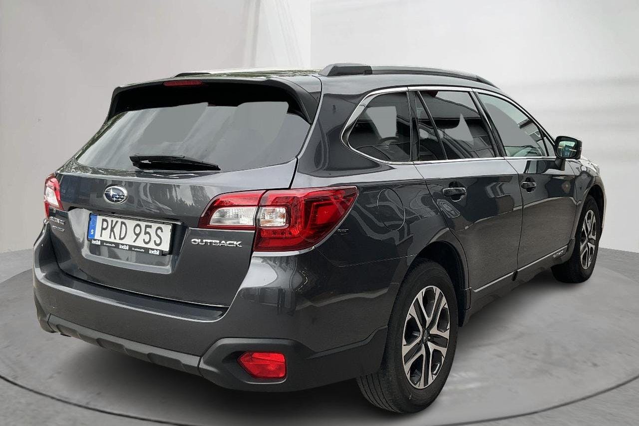 Subaru Outback 2.5i 4WD (175hk) - 11 239 mil - Automat - grå - 2019