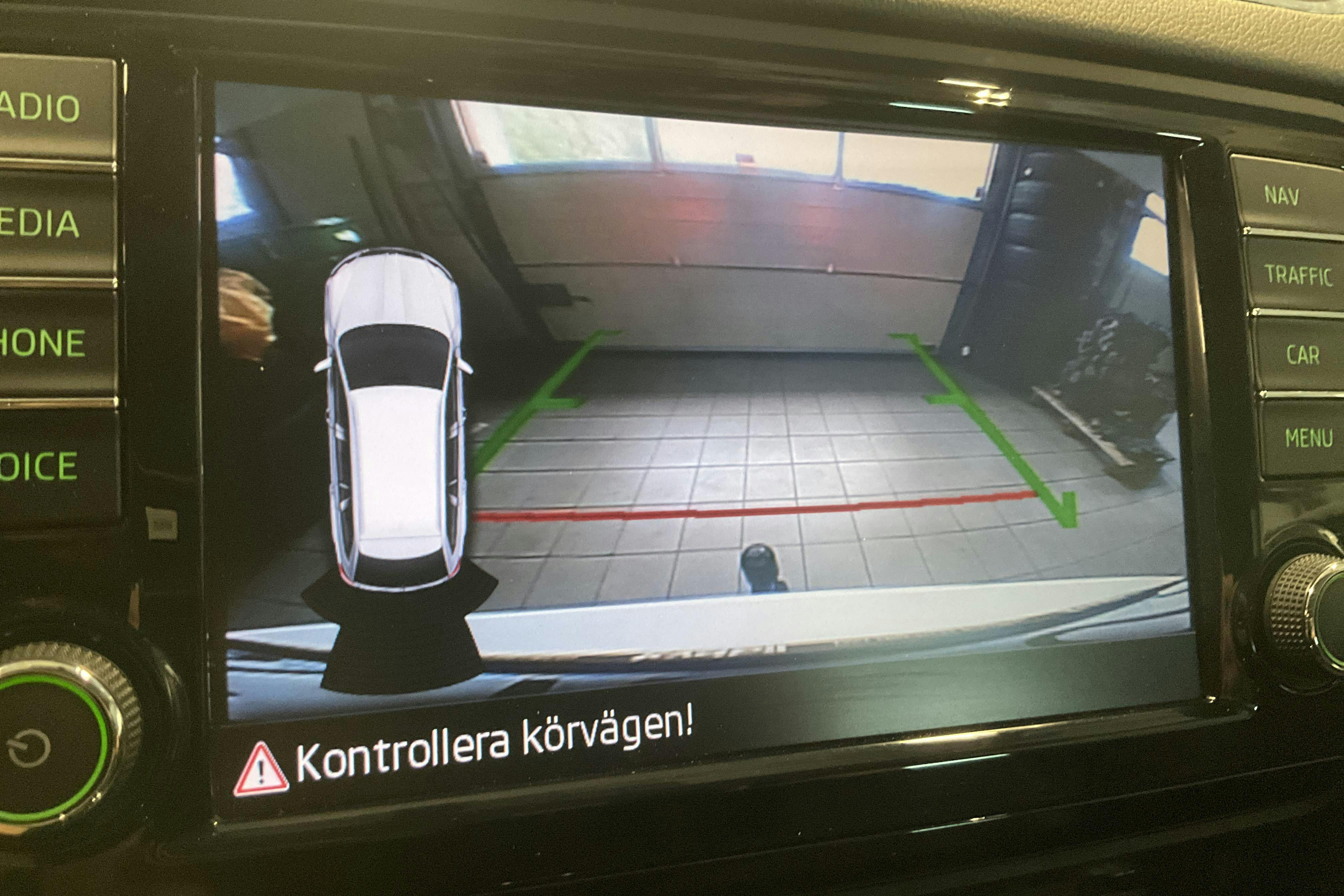 Skoda Octavia Scout II 2.0 TDI 4X4 (184hk) - 18 862 mil - Automat - vit - 2016
