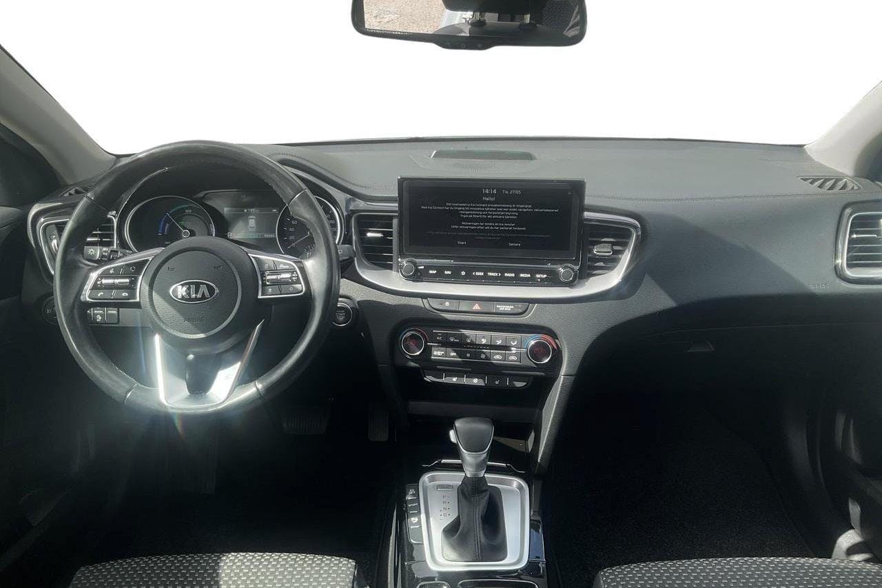 KIA Ceed 1.6 Plug-in Hybrid SW (141hk) - 5 840 mil - Automat - grå - 2021