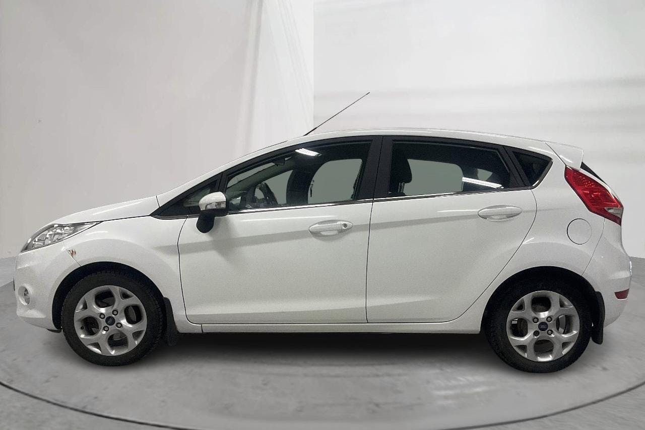 Ford Fiesta 1.25 5dr (82hk) - 167 080 km - Manual - white - 2011