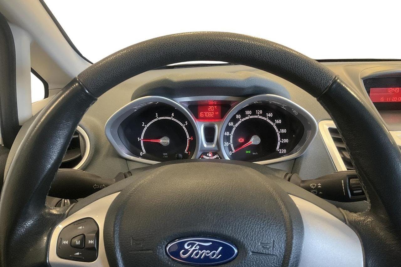 Ford Fiesta 1.25 5dr (82hk) - 167 080 km - Manual - white - 2011