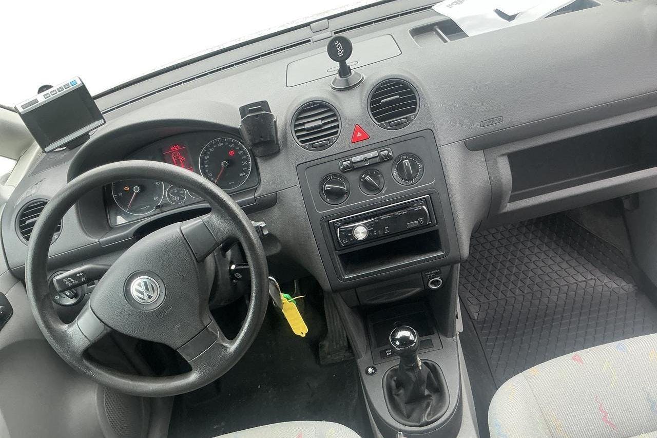 VW Caddy 1.9 TDI Maxi Skåp (105hk) - 18 901 mil - Manuell - vit - 2010