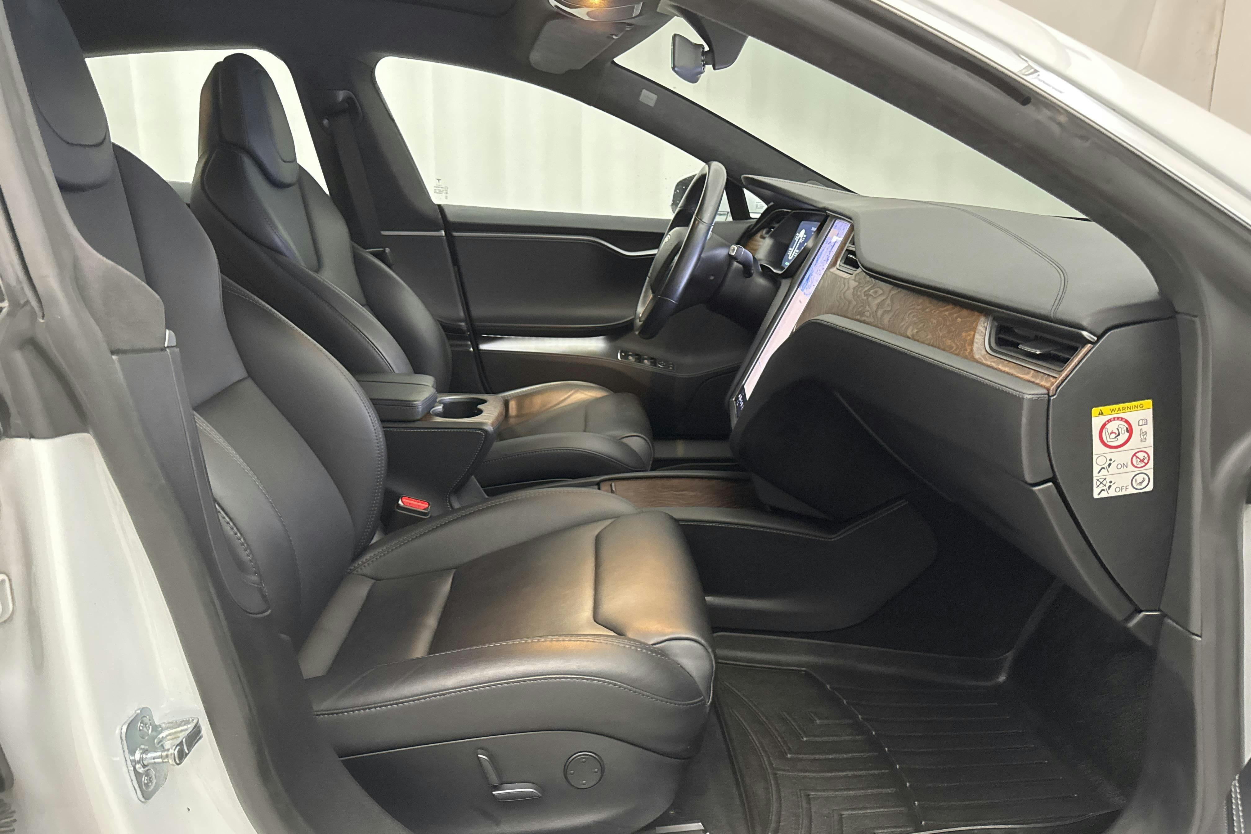 Tesla Model S Dual Motor Long Range AWD - 7 600 mil - Automat - vit - 2020