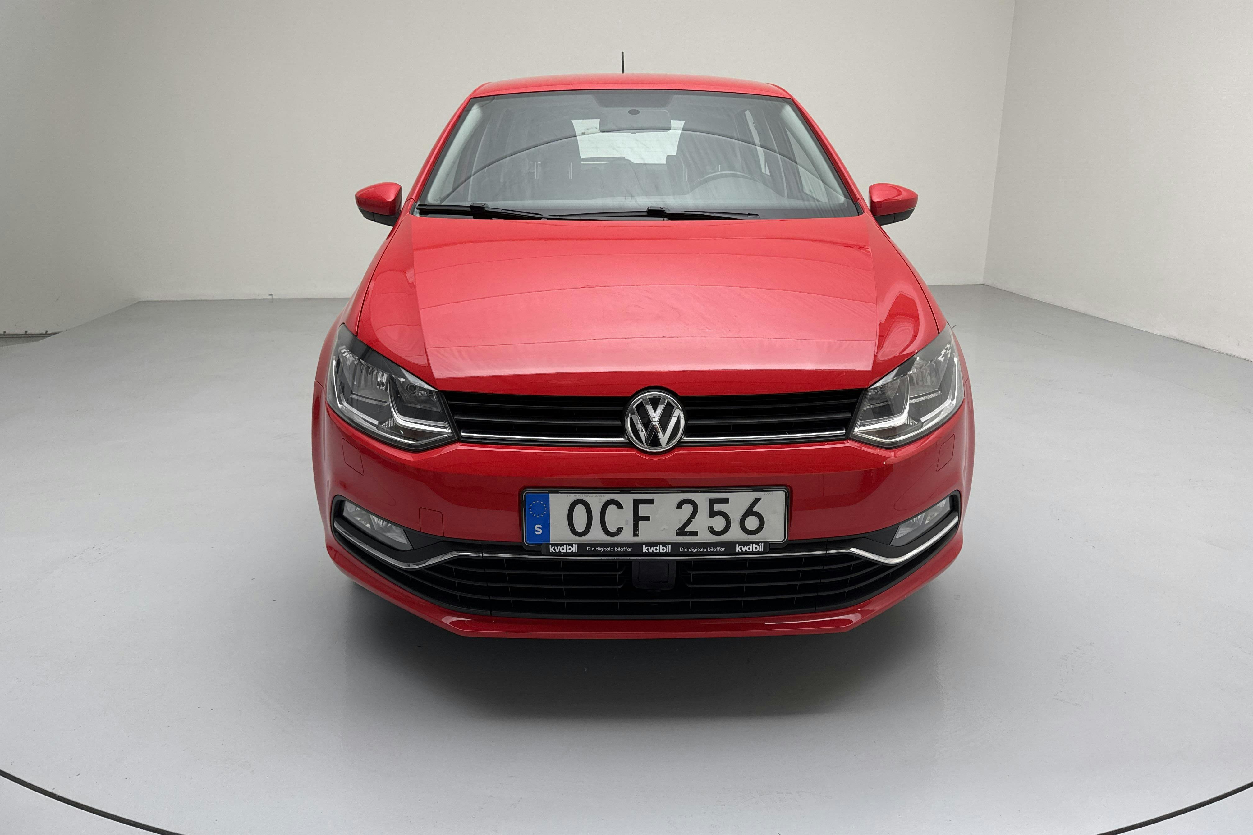 VW Polo 1.2 TSI 5dr (90hk) - 7 923 mil - Manuell - röd - 2016