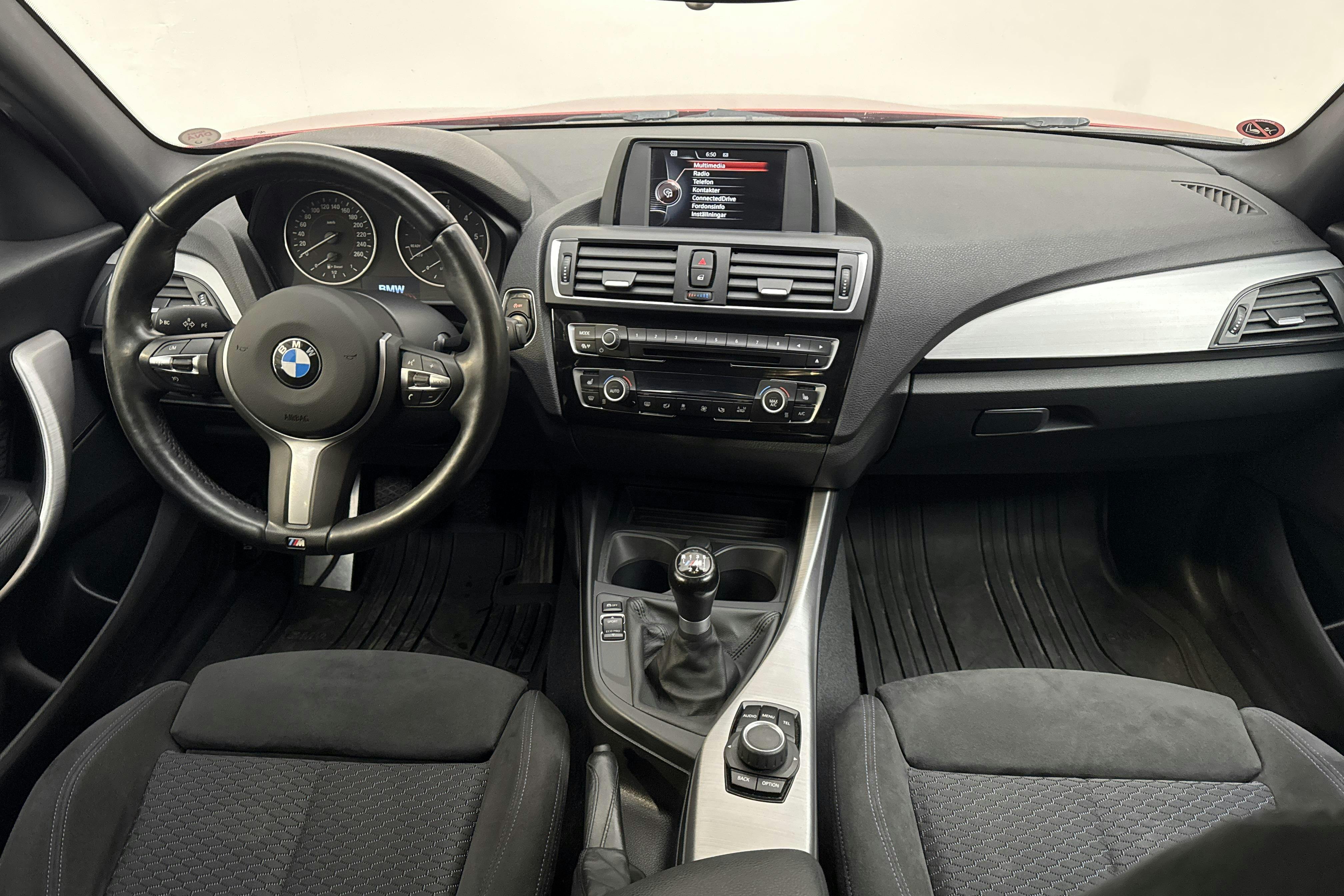 BMW 118d xDrive 5dr, F20 (150hk) - 6 546 mil - Manuell - röd - 2017