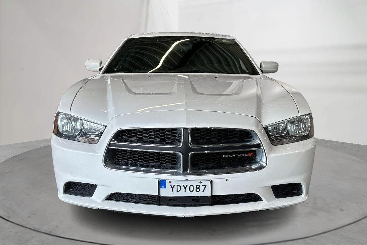 Dodge Charger 3.6 V6 (297hk) - 12 983 mil - Automat - vit - 2014