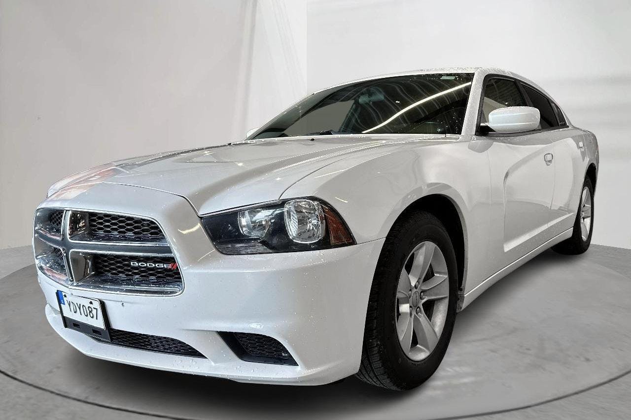 Dodge Charger 3.6 V6 (297hk) - 12 983 mil - Automat - vit - 2014