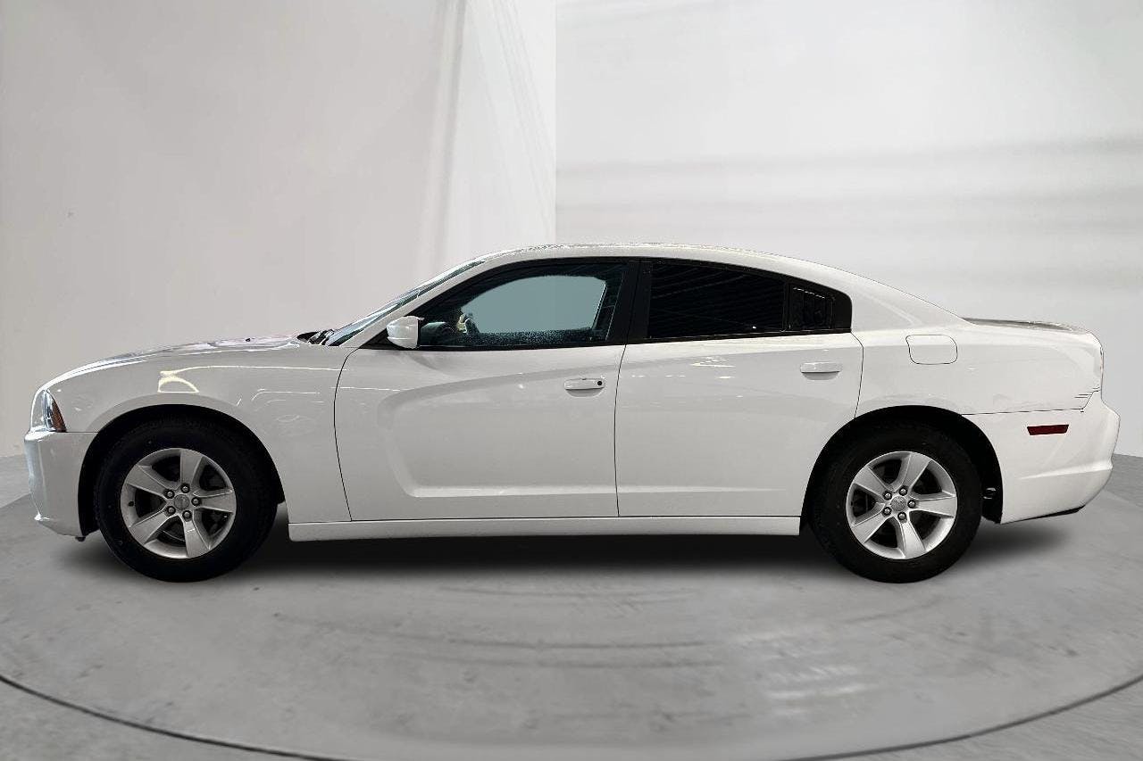 Dodge Charger 3.6 V6 (297hk) - 12 983 mil - Automat - vit - 2014