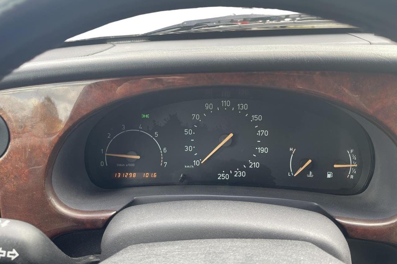 Saab 900 2.5 V6 SE Cabriolet (170hk) - 13 130 mil - Automat - svart - 1996