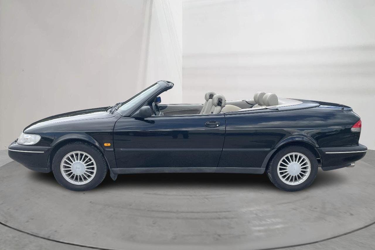 Saab 900 2.5 V6 SE Cabriolet (170hk) - 13 130 mil - Automat - svart - 1996