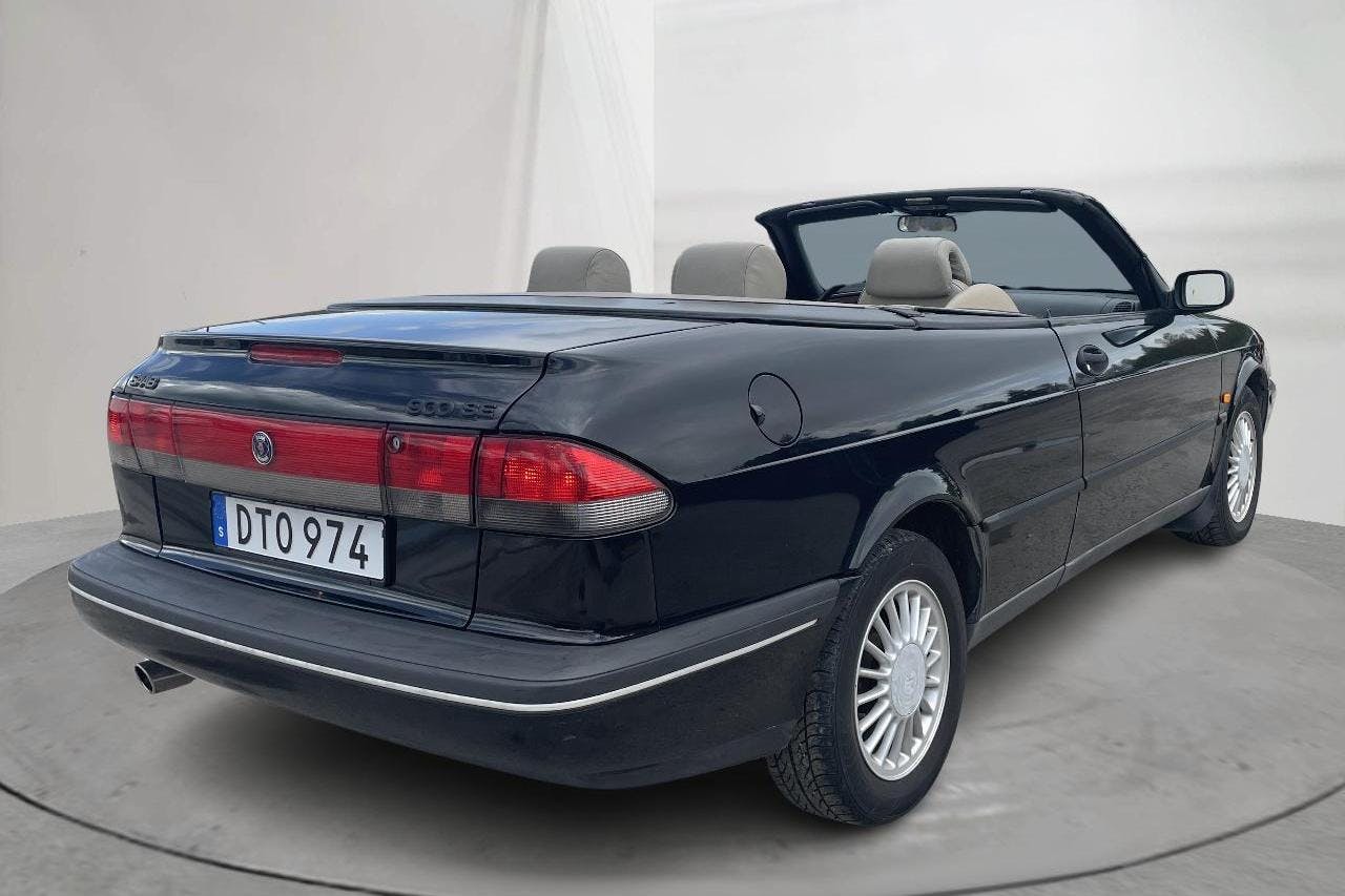 Saab 900 2.5 V6 SE Cabriolet (170hk) - 13 130 mil - Automat - svart - 1996