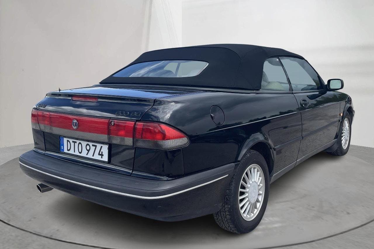 Saab 900 2.5 V6 SE Cabriolet (170hk) - 13 130 mil - Automat - svart - 1996