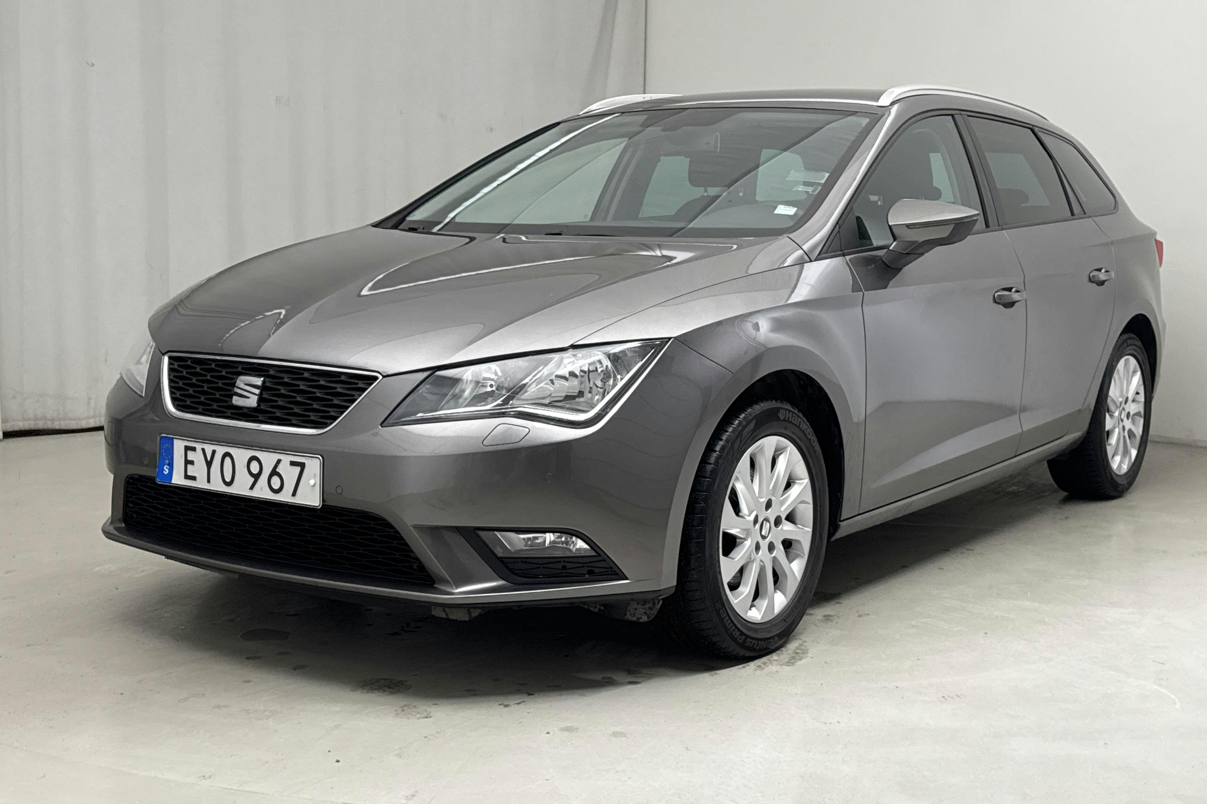 Seat Leon 1.2 TSI ST (110hk) - 83 640 km - Käsitsi - Dark Grey - 2015