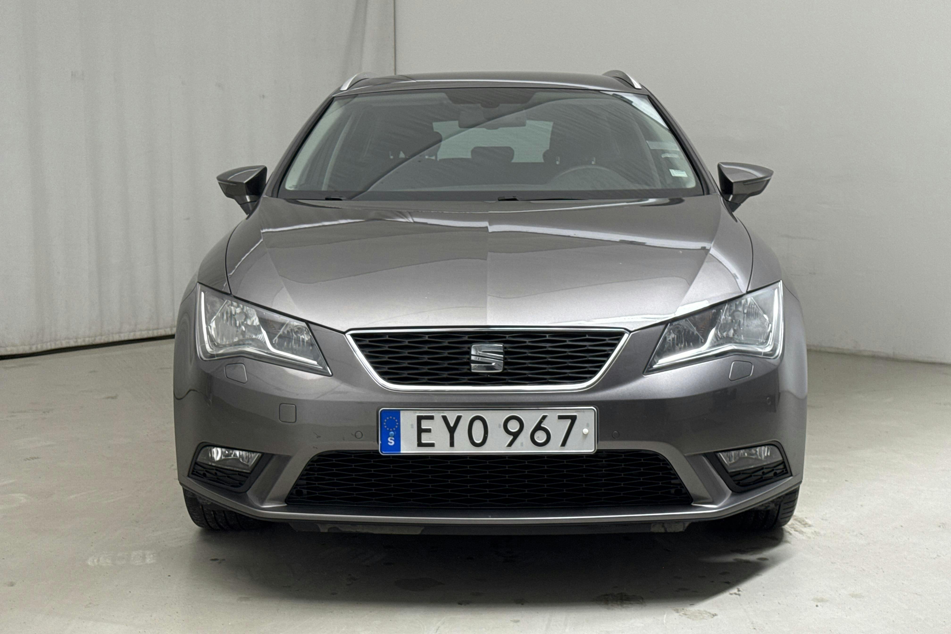 Seat Leon 1.2 TSI ST (110hk) - 8 364 mil - Manuell - Dark Grey - 2015