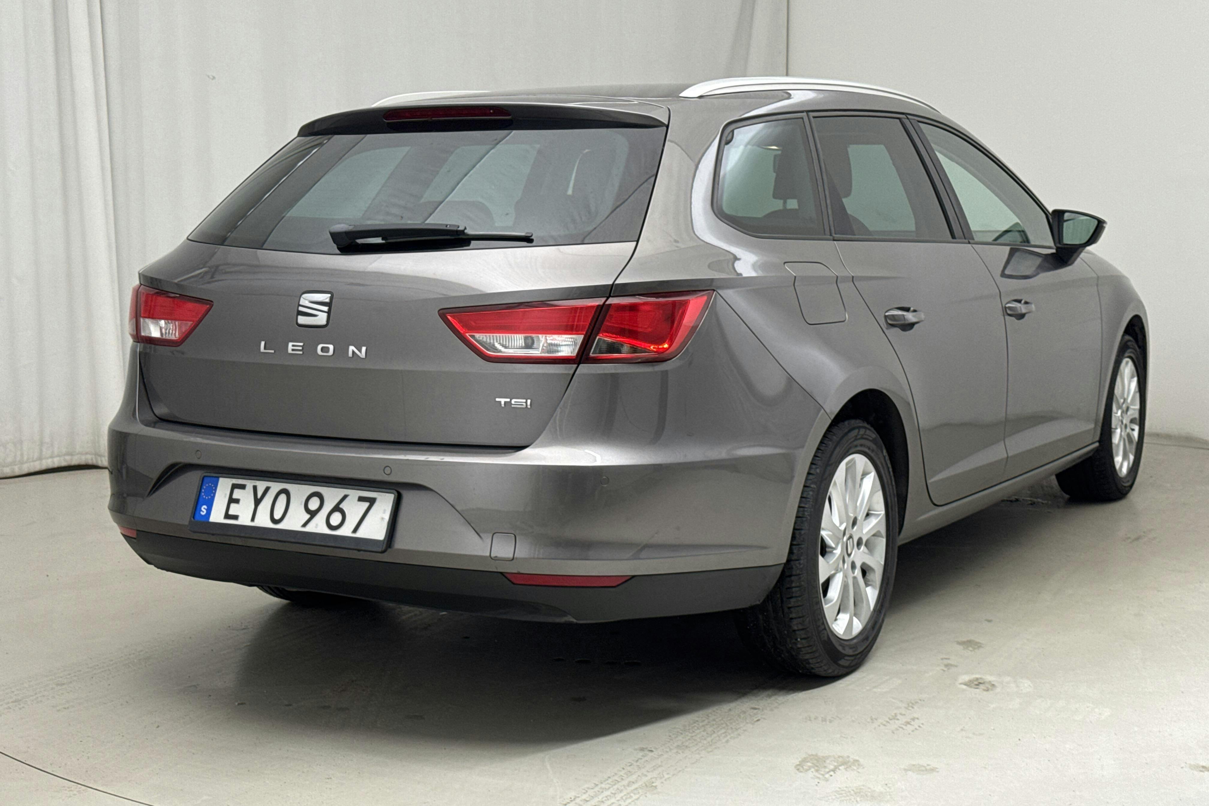Seat Leon 1.2 TSI ST (110hk) - 8 364 mil - Manuell - Dark Grey - 2015