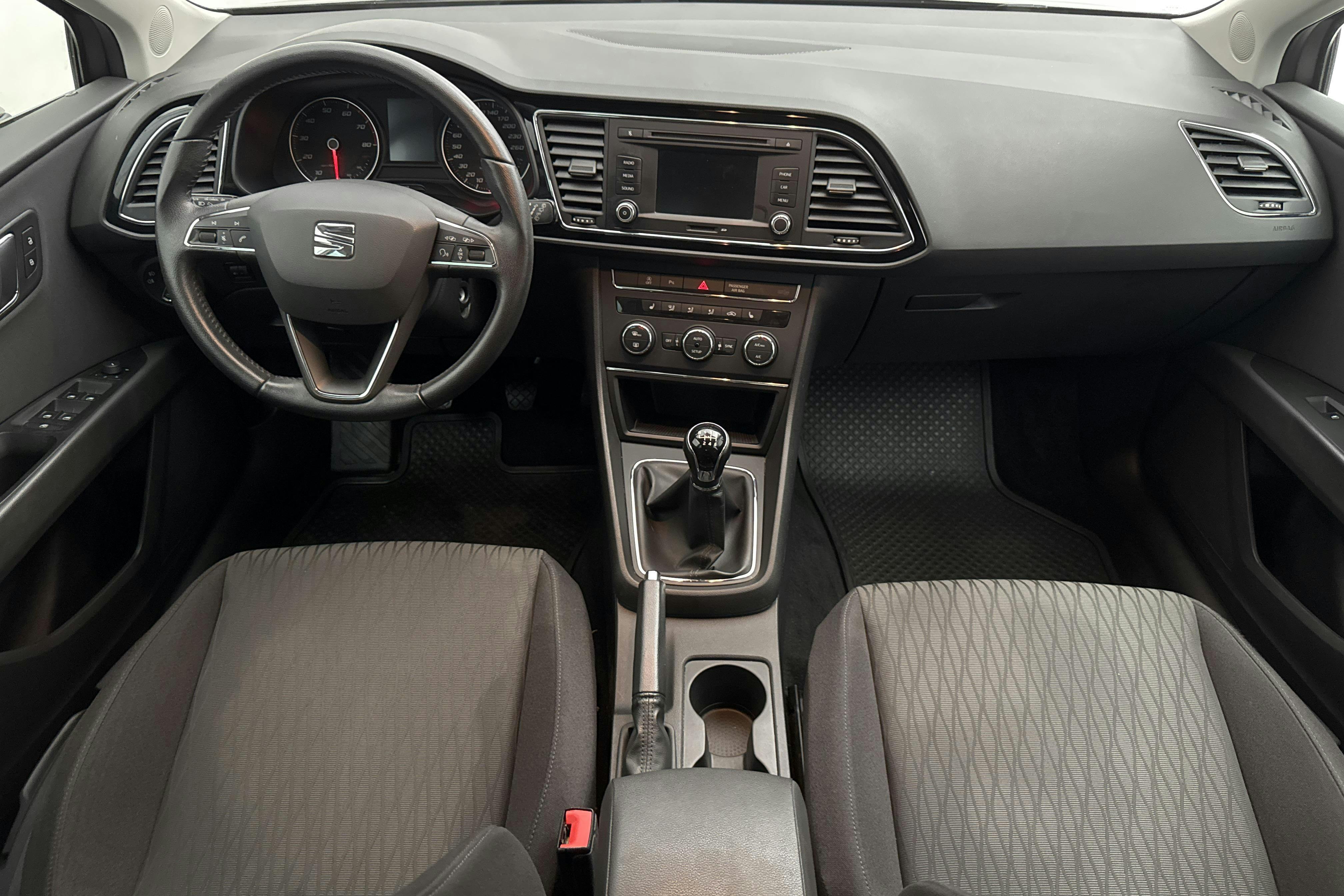 Seat Leon 1.2 TSI ST (110hk) - 8 364 mil - Manuell - Dark Grey - 2015
