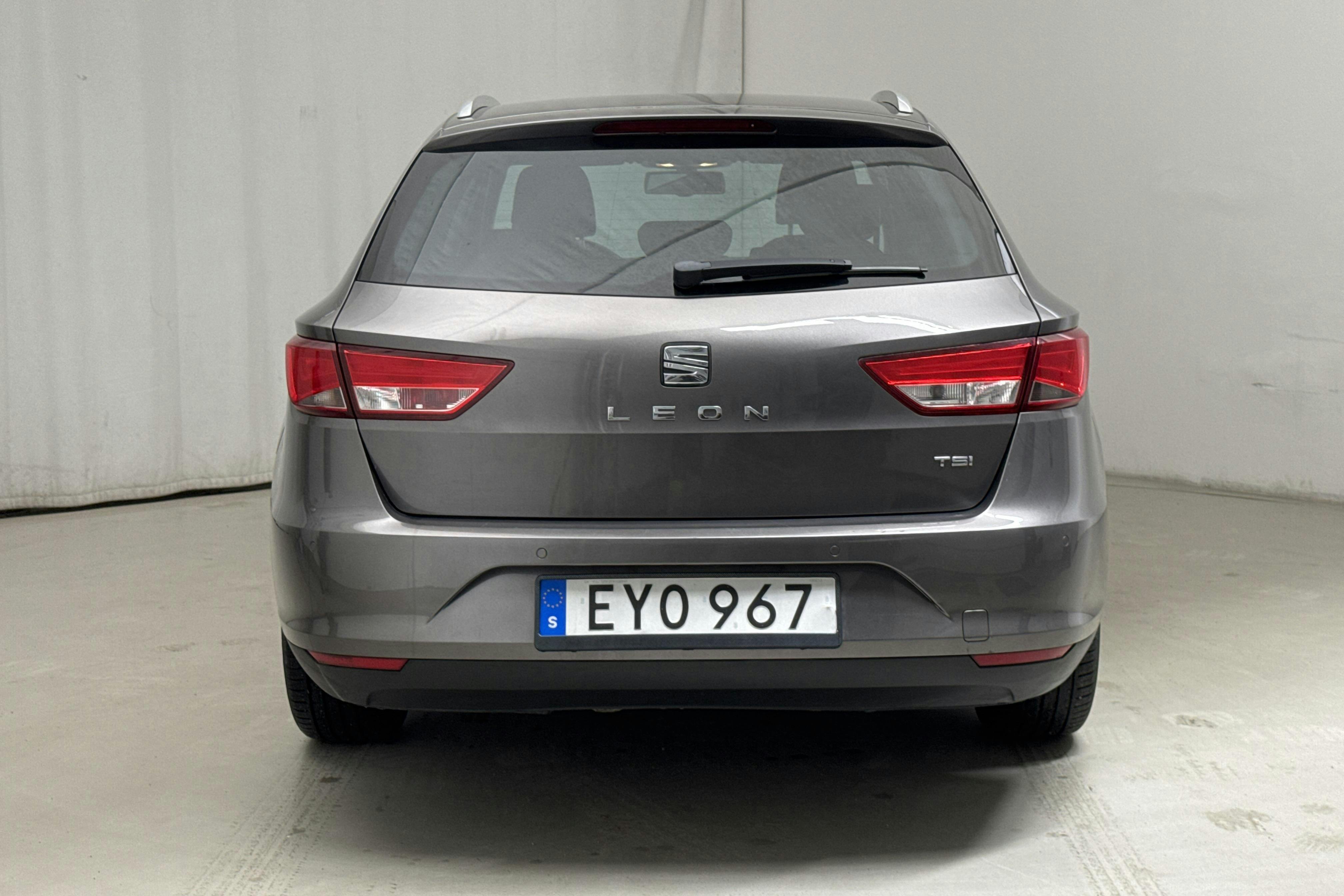 Seat Leon 1.2 TSI ST (110hk) - 8 364 mil - Manuell - Dark Grey - 2015