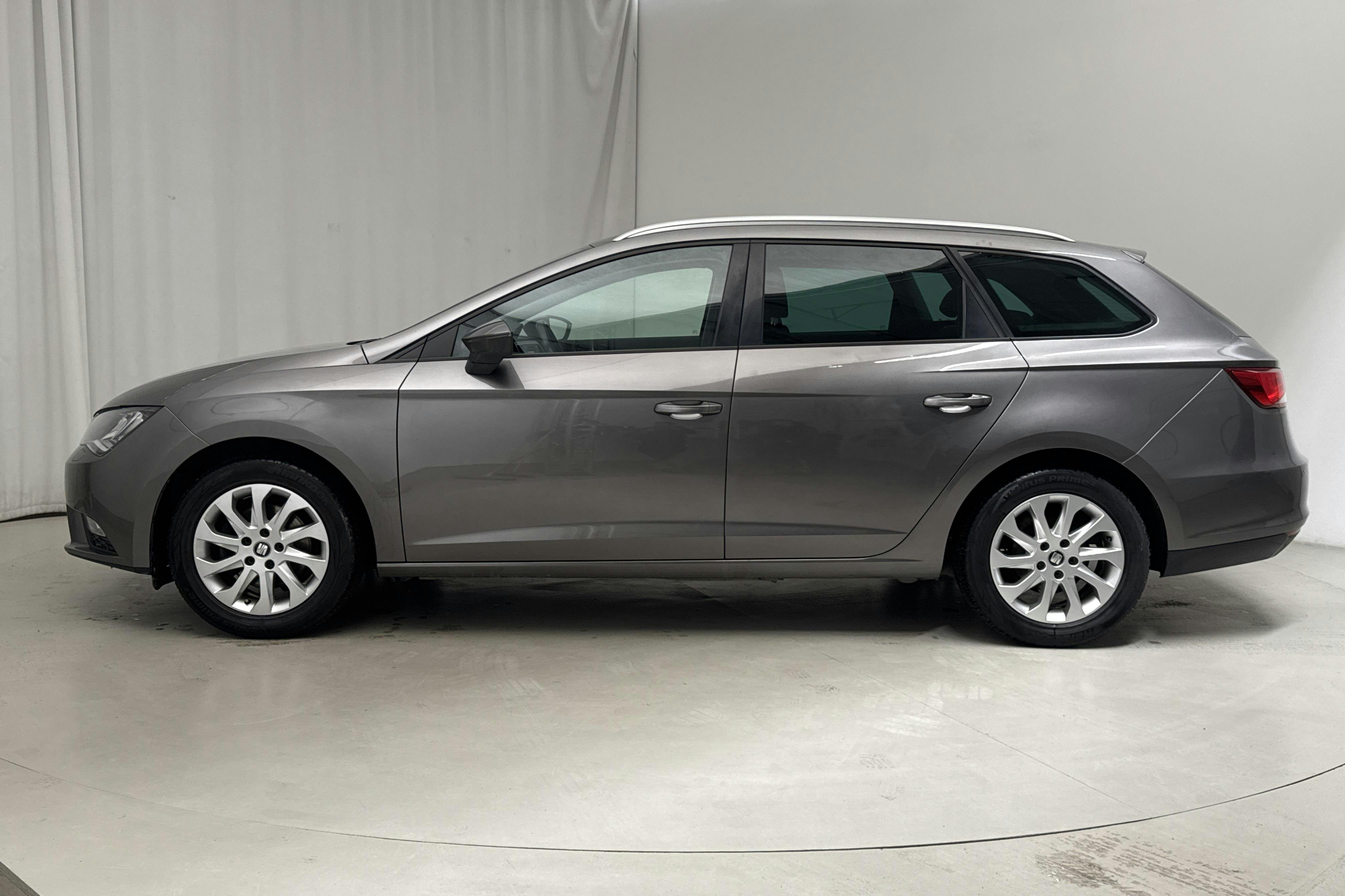 Seat Leon 1.2 TSI ST (110hk) - 8 364 mil - Manuell - Dark Grey - 2015