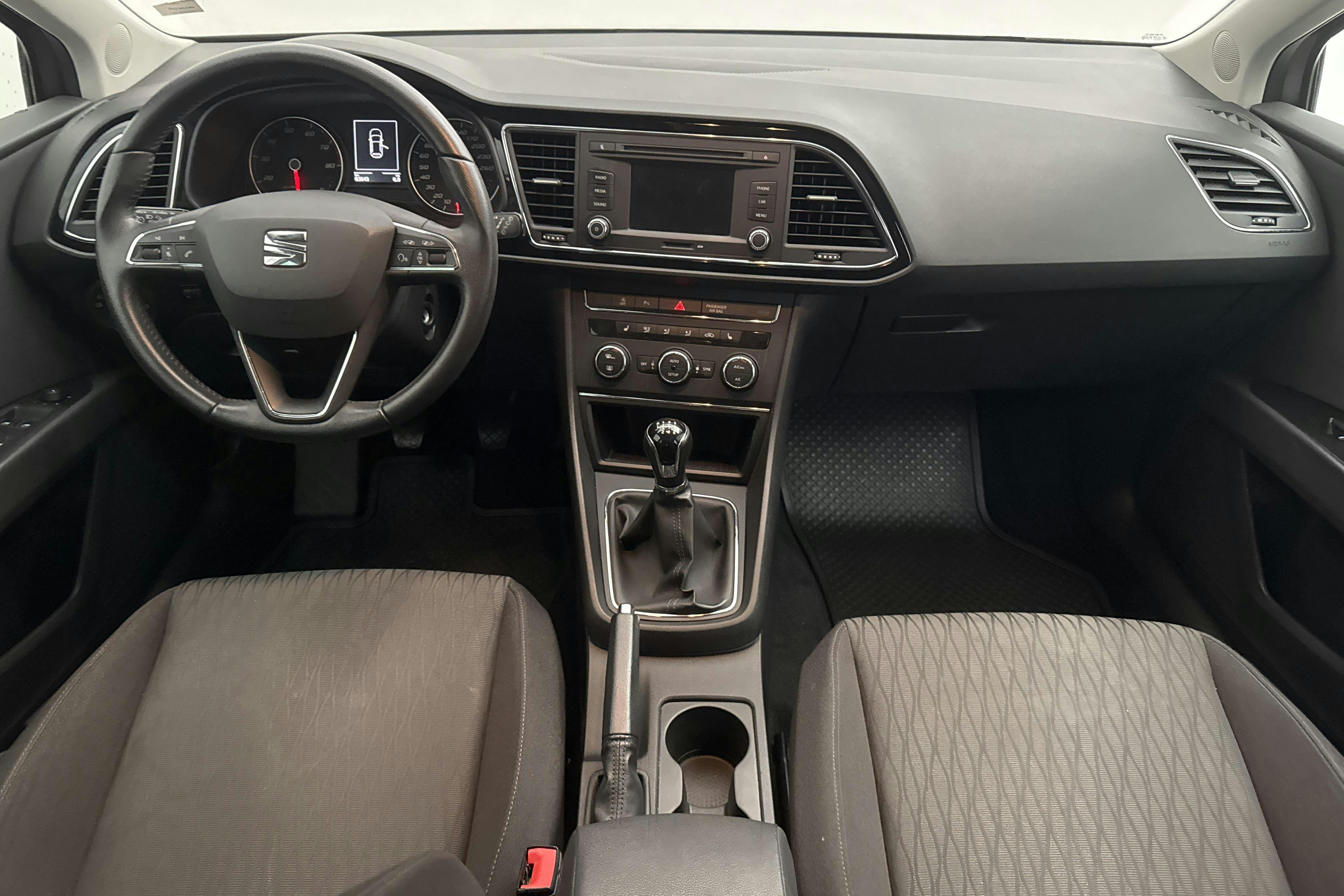 Seat Leon 1.2 TSI ST (110hk) - 8 364 mil - Manuell - Dark Grey - 2015