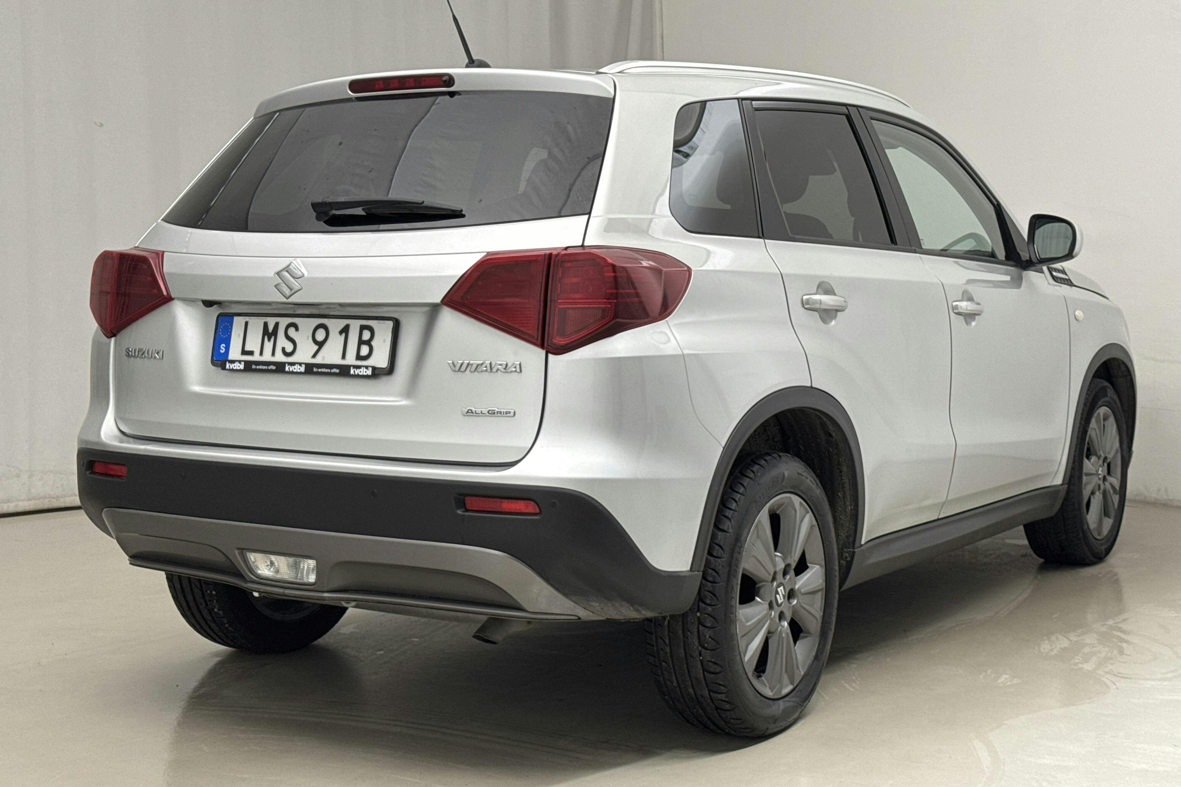 Suzuki Vitara 1.4T Boosterjet Allgrip 4x4 (140hk) - 14 037 mil - Automat - silver - 2019