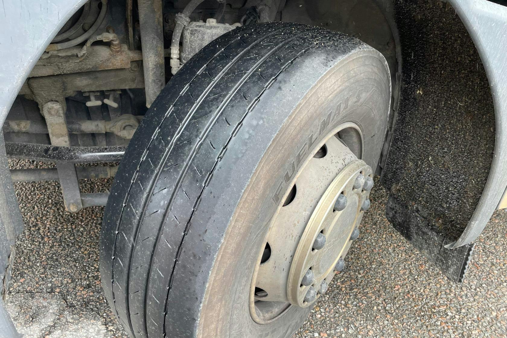 SCANIA P360 - 336 615 km - Automat - vit - 2015
