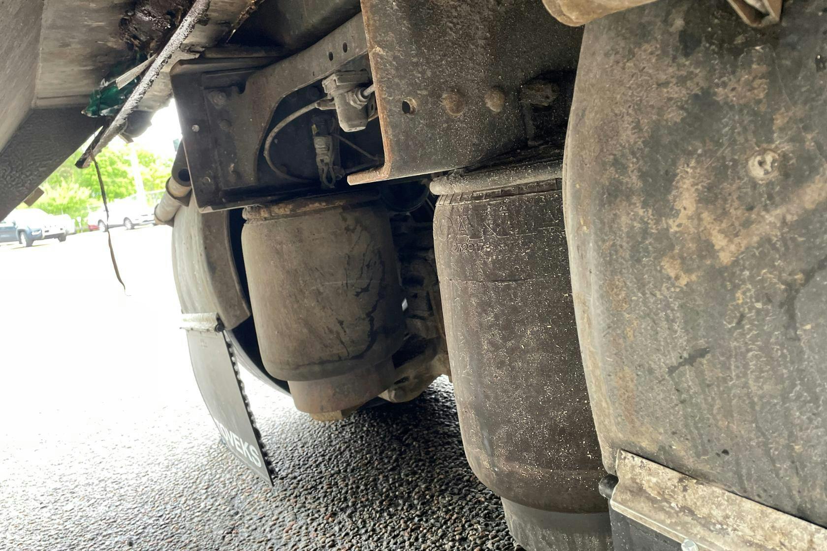 SCANIA P360 - 336 615 km - Automat - vit - 2015