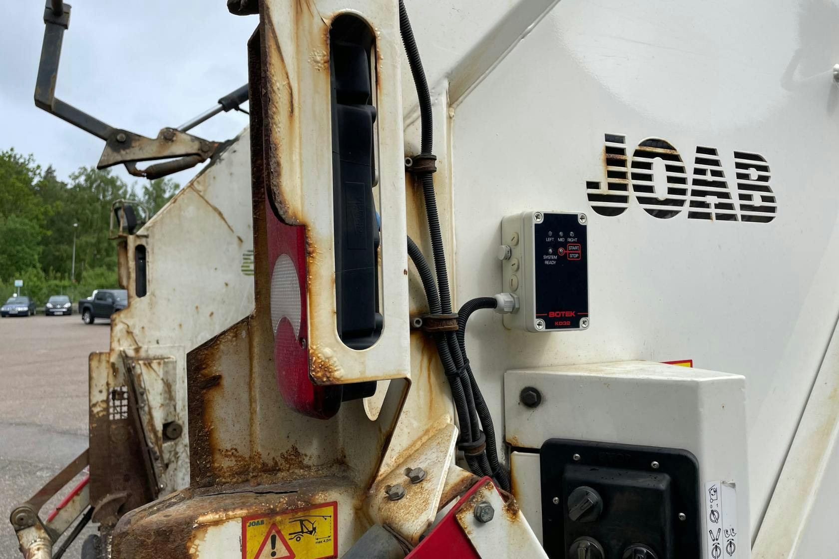 SCANIA P360 - 336 615 km - Automat - vit - 2015