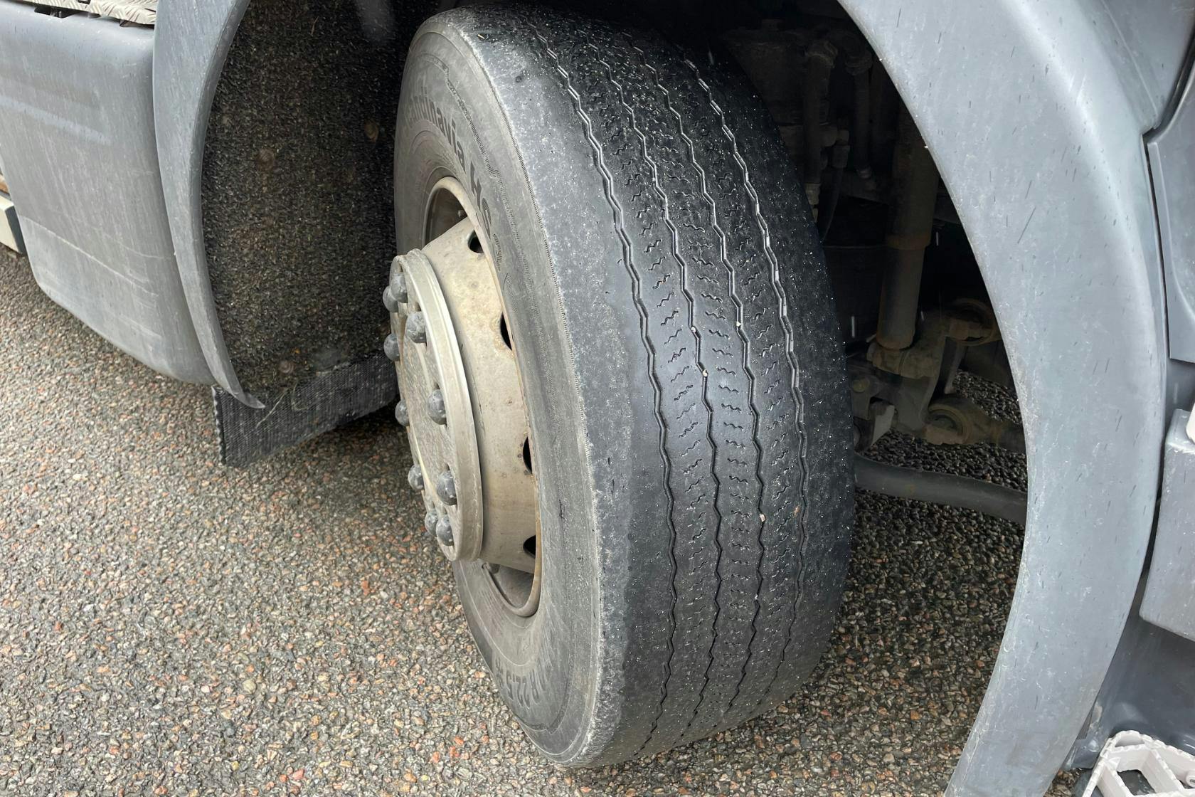 SCANIA P360 - 336 615 km - Automat - vit - 2015