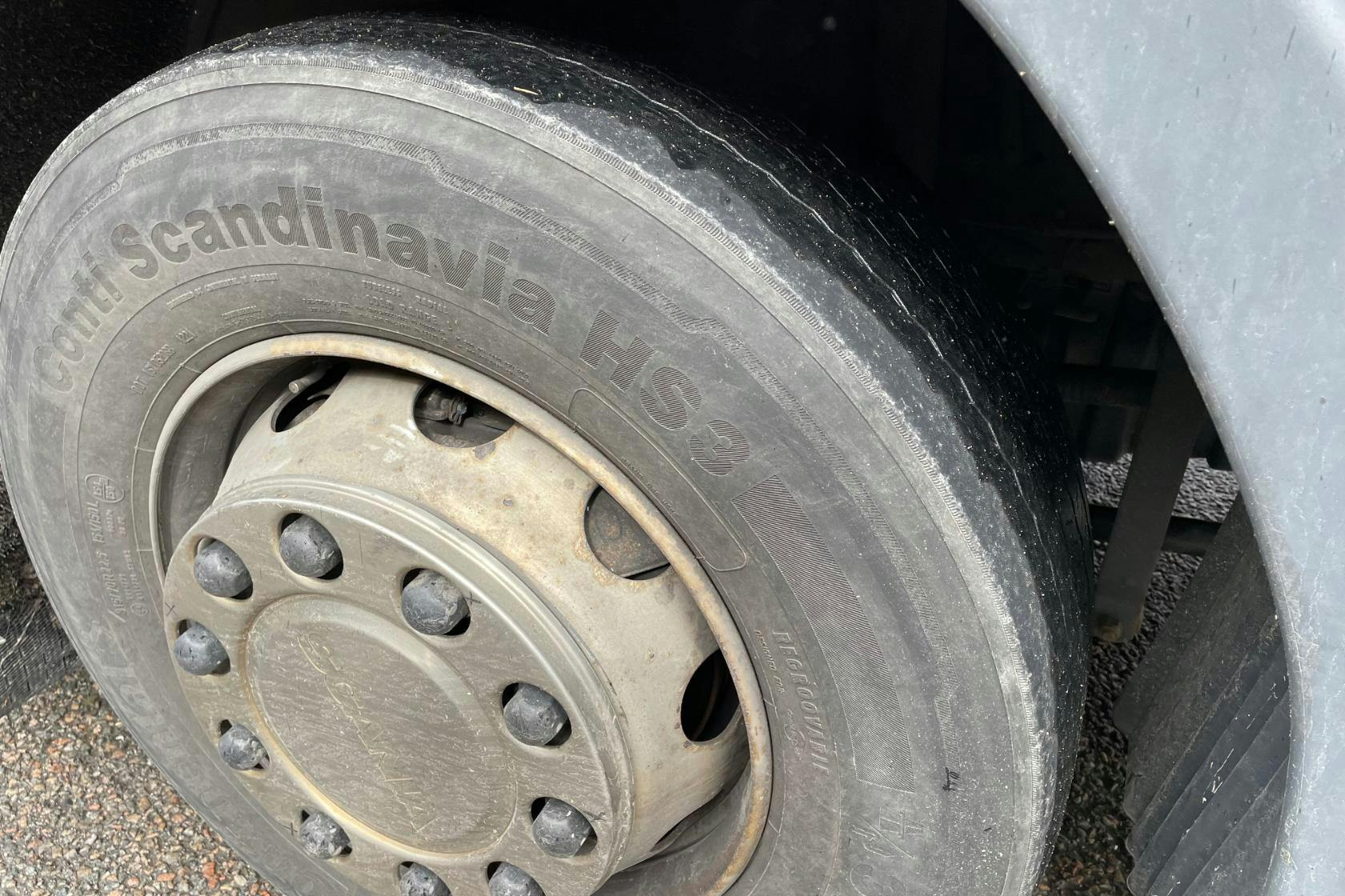 SCANIA P360 - 336 615 km - Automat - vit - 2015