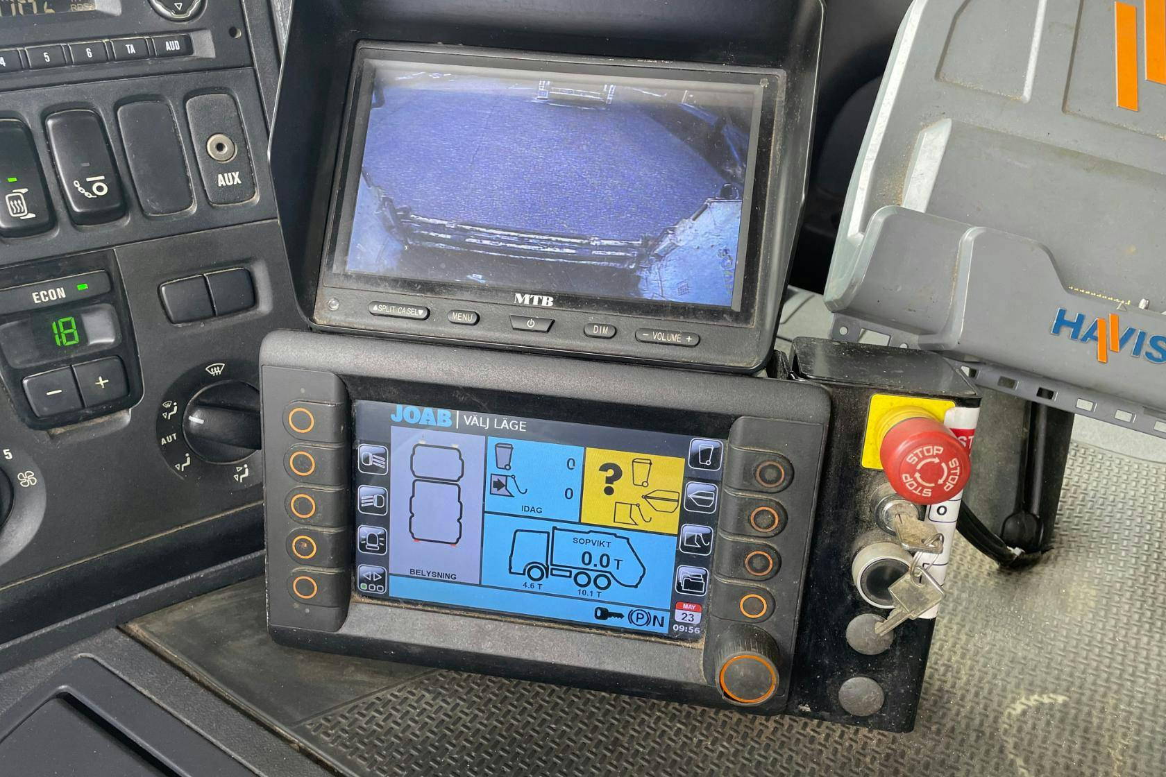 SCANIA P360 - 336 615 km - Automat - vit - 2015