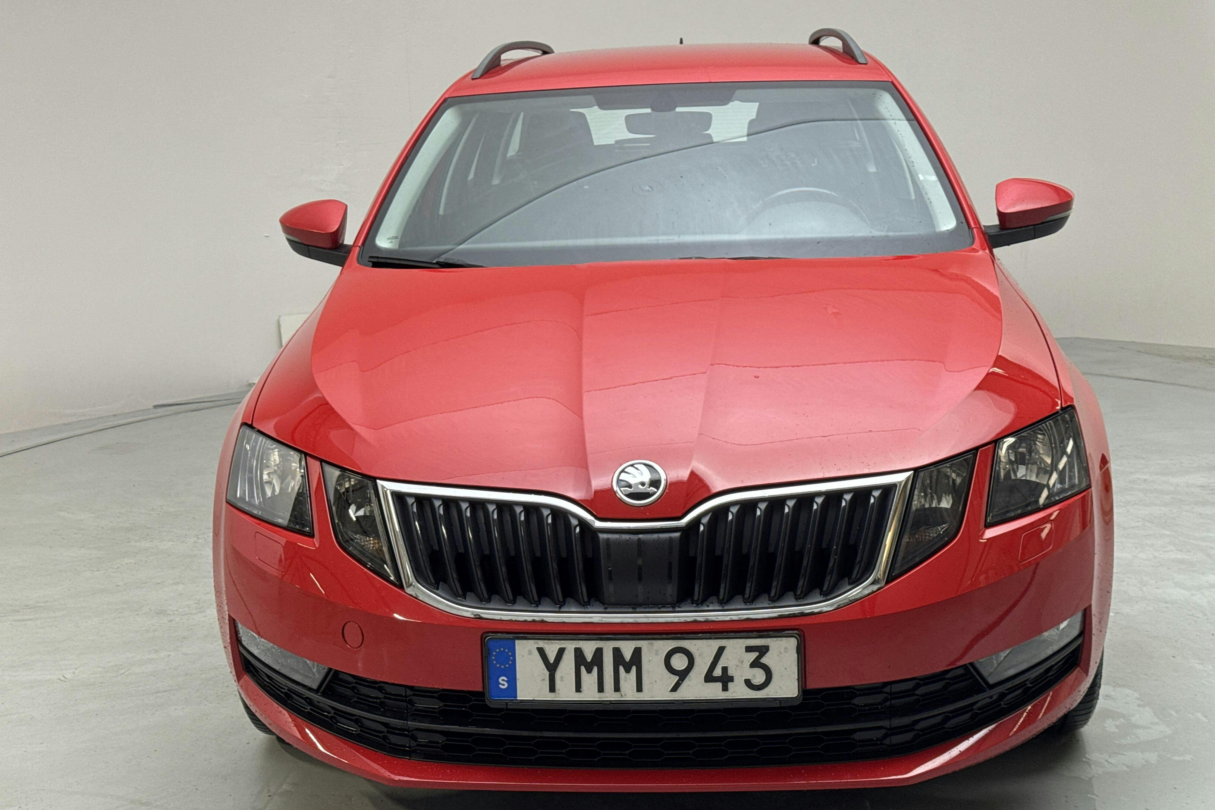 Skoda Octavia III 1.4 TSI G-TEC Combi (110hk) - 15 647 mil - Manuell - röd - 2018