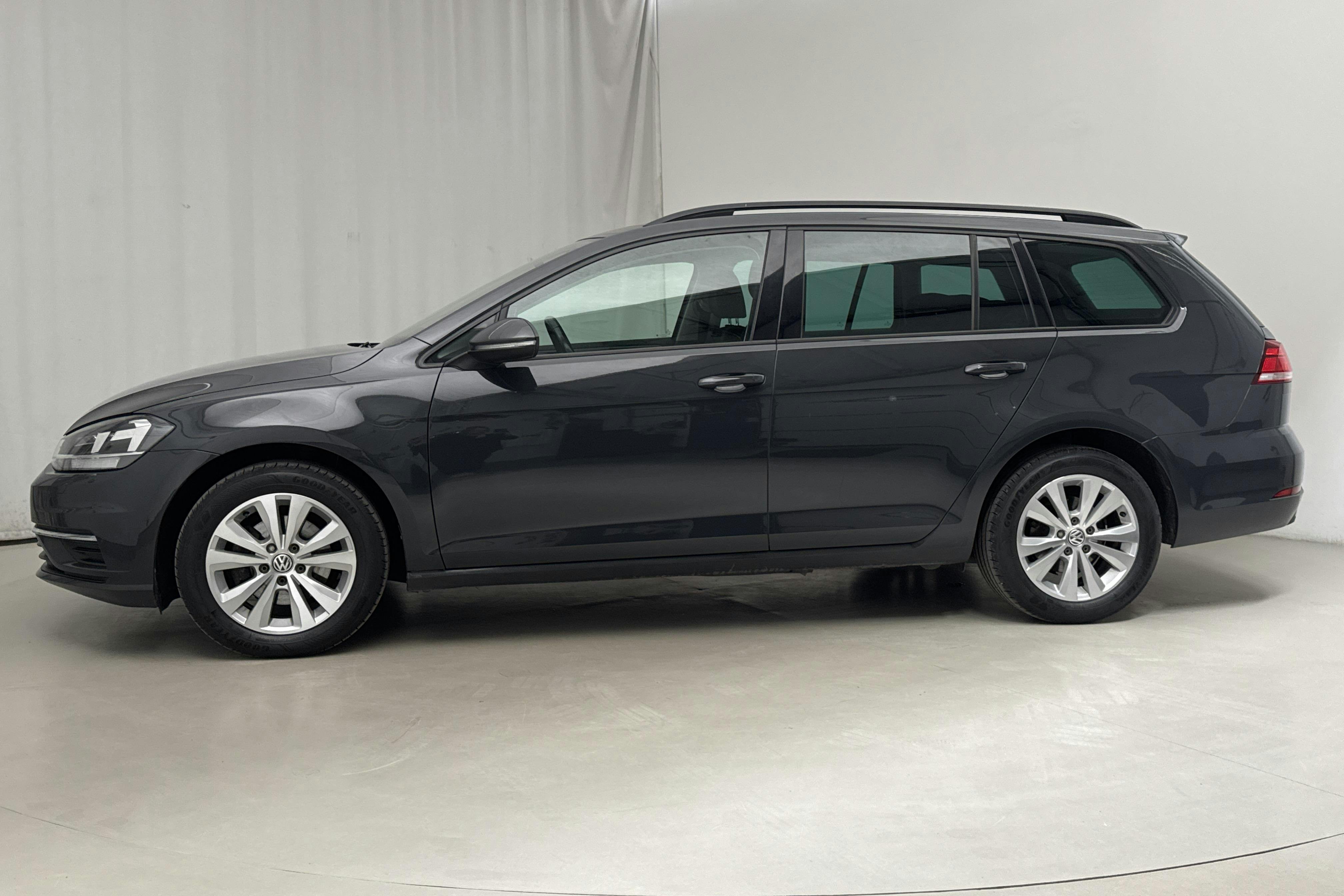 VW Golf VII 1.0 TSI Sportscombi (110hk) - 85 800 km - Automatic - Dark Grey - 2018
