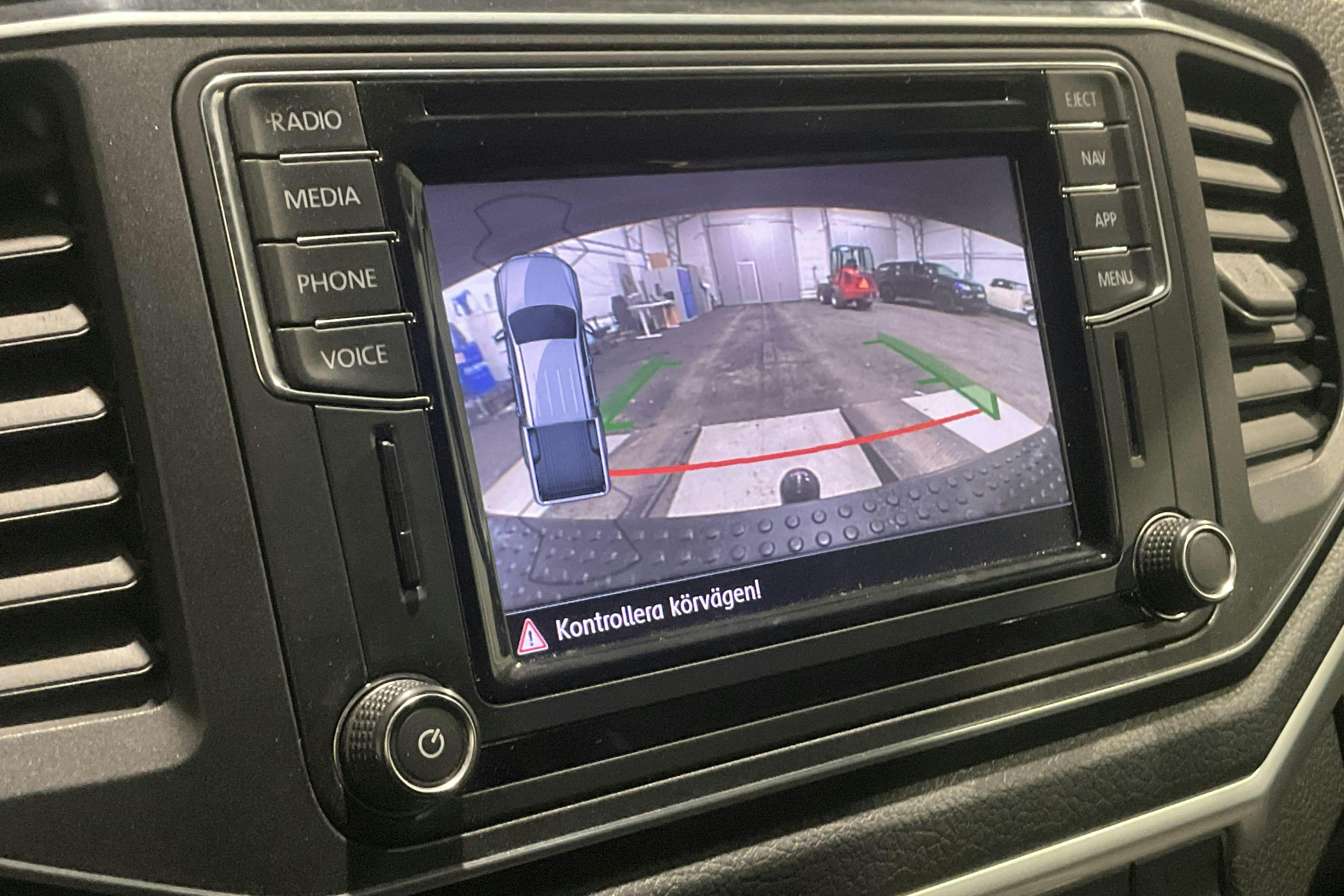 VW Amarok 3.0 TDI 4motion (224hk) - 280 380 km - Automatic - gray - 2018