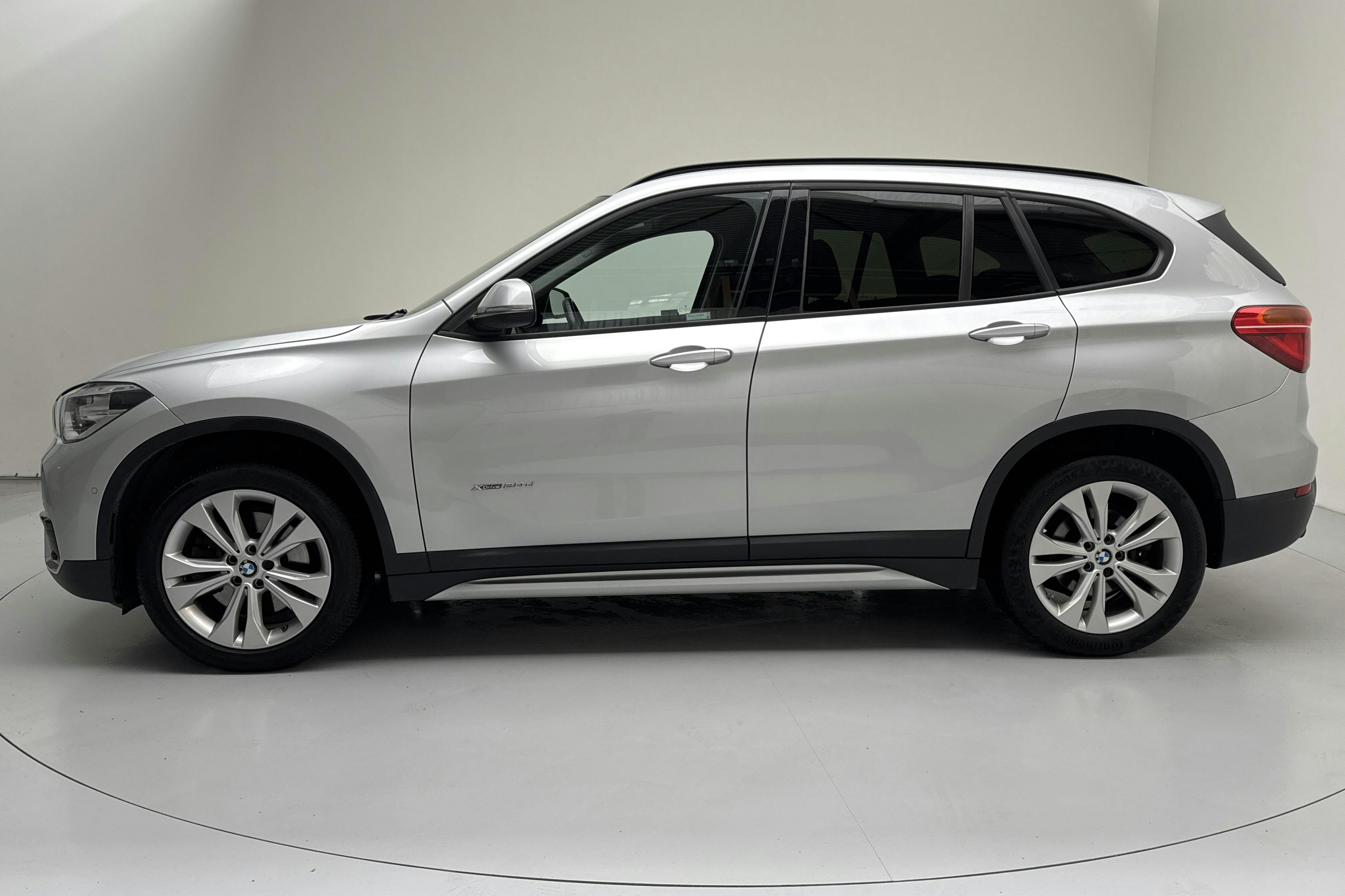 BMW X1 xDrive20d, F48 (190hk) - 11 601 mil - Automat - silver - 2017